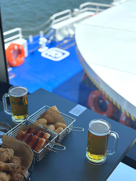 메이트 QR오더로 간편하게 주문하여 서빙된 먹음직스러운 BBQ 치킨