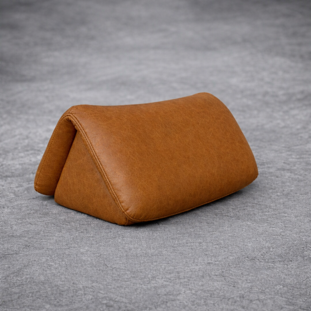 Triangle column backrest