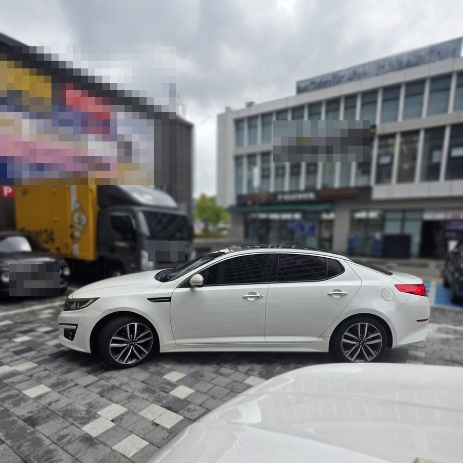 03_중고차-K5-좌측면-optimized.jpg