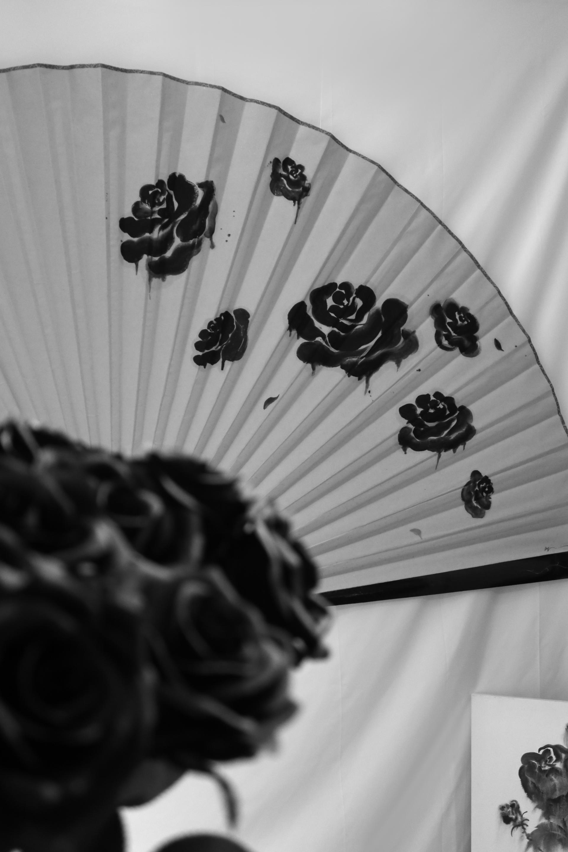 [Only One] Roses in Flux / Fan Painting Series (XL) / Floating Rose 01 by Mond Kim