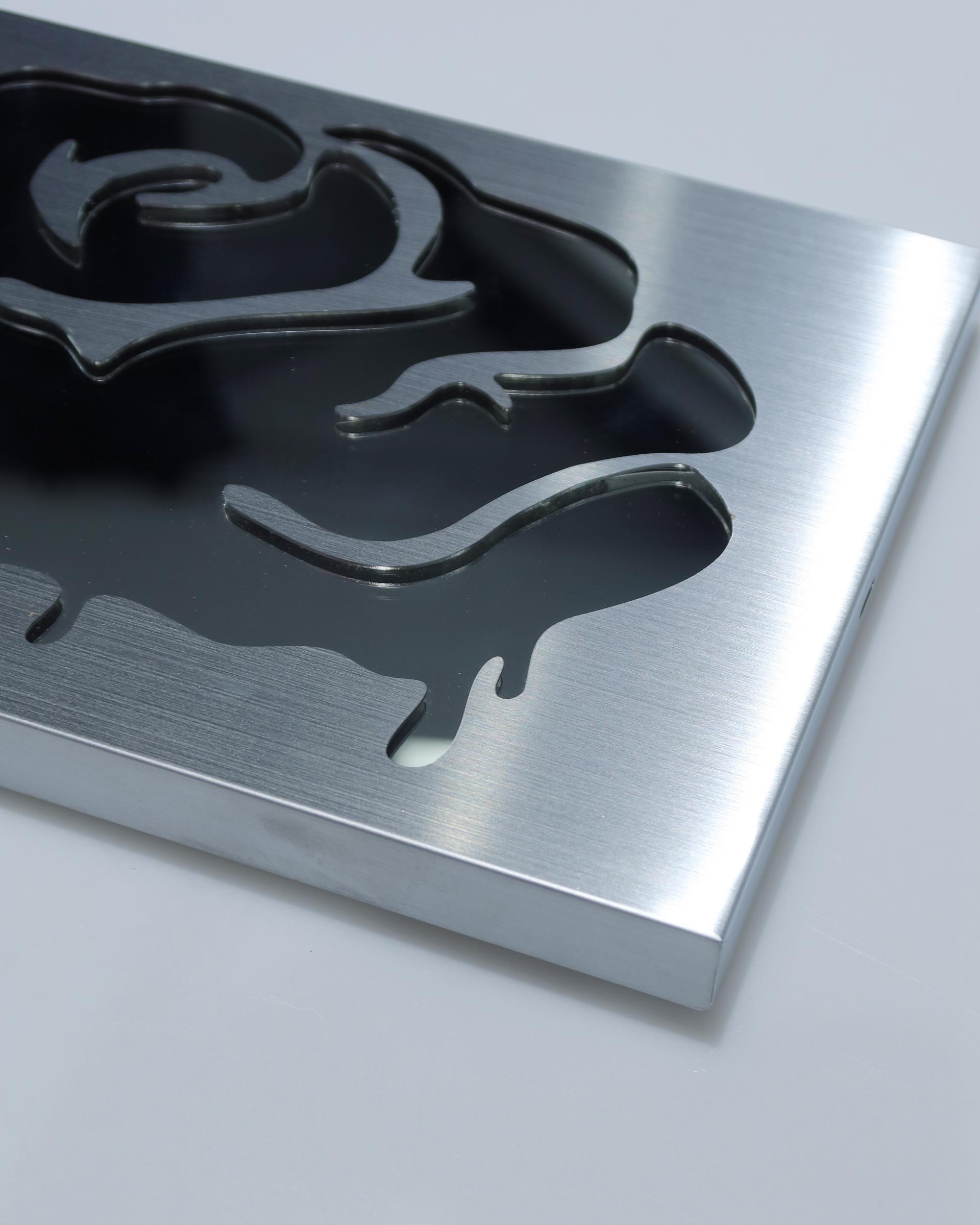 [Pre-order ~6.7] Roses in Flux / Silver Mirror / Edition 01 by Mond Kim