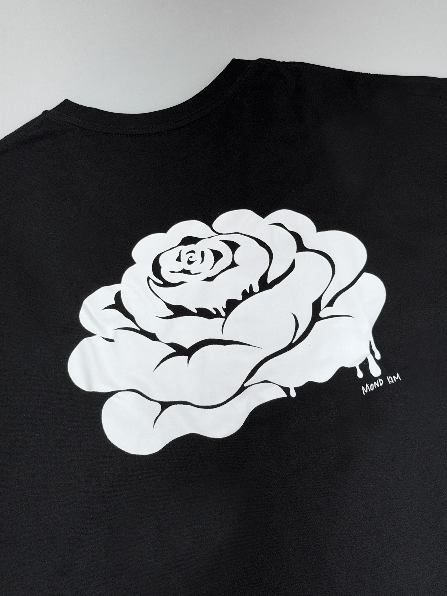 [Pre-order ~6.7] Roses in Flux / Studio T-shirt / Edition 01