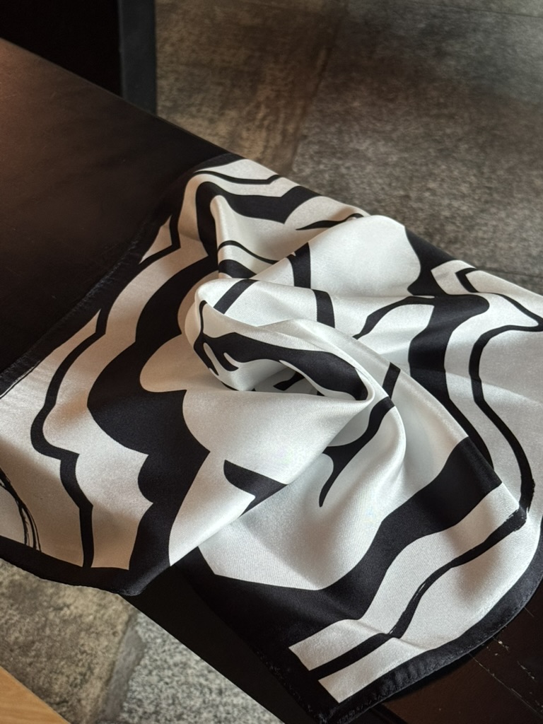 [Back in June] Roses in Flux / Silk Scarf / Edition 01 by Mond Kim