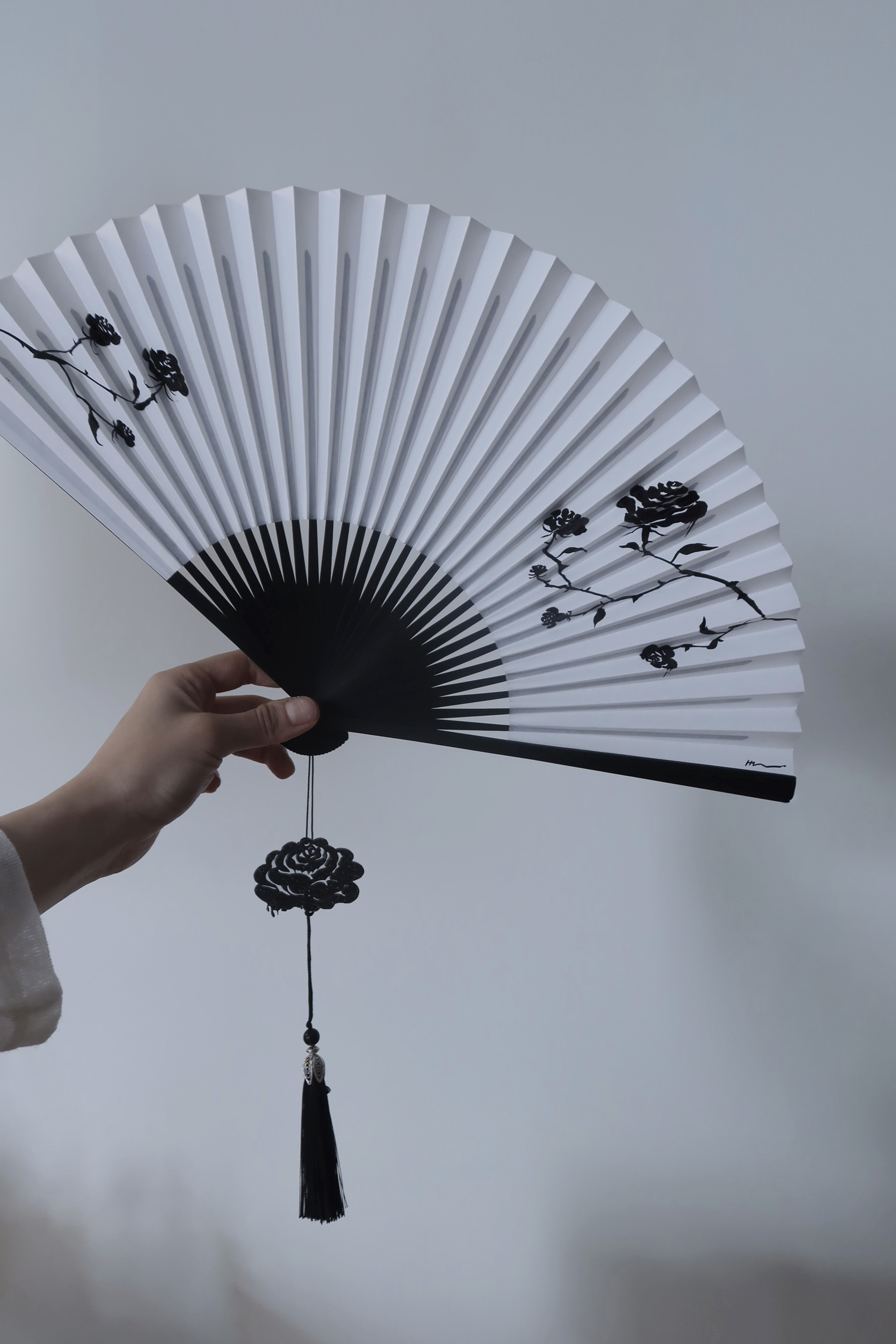[Limited] Roses in Flux / Fan Painting Series (XS) / Rose Tree 01 by Mond Kim