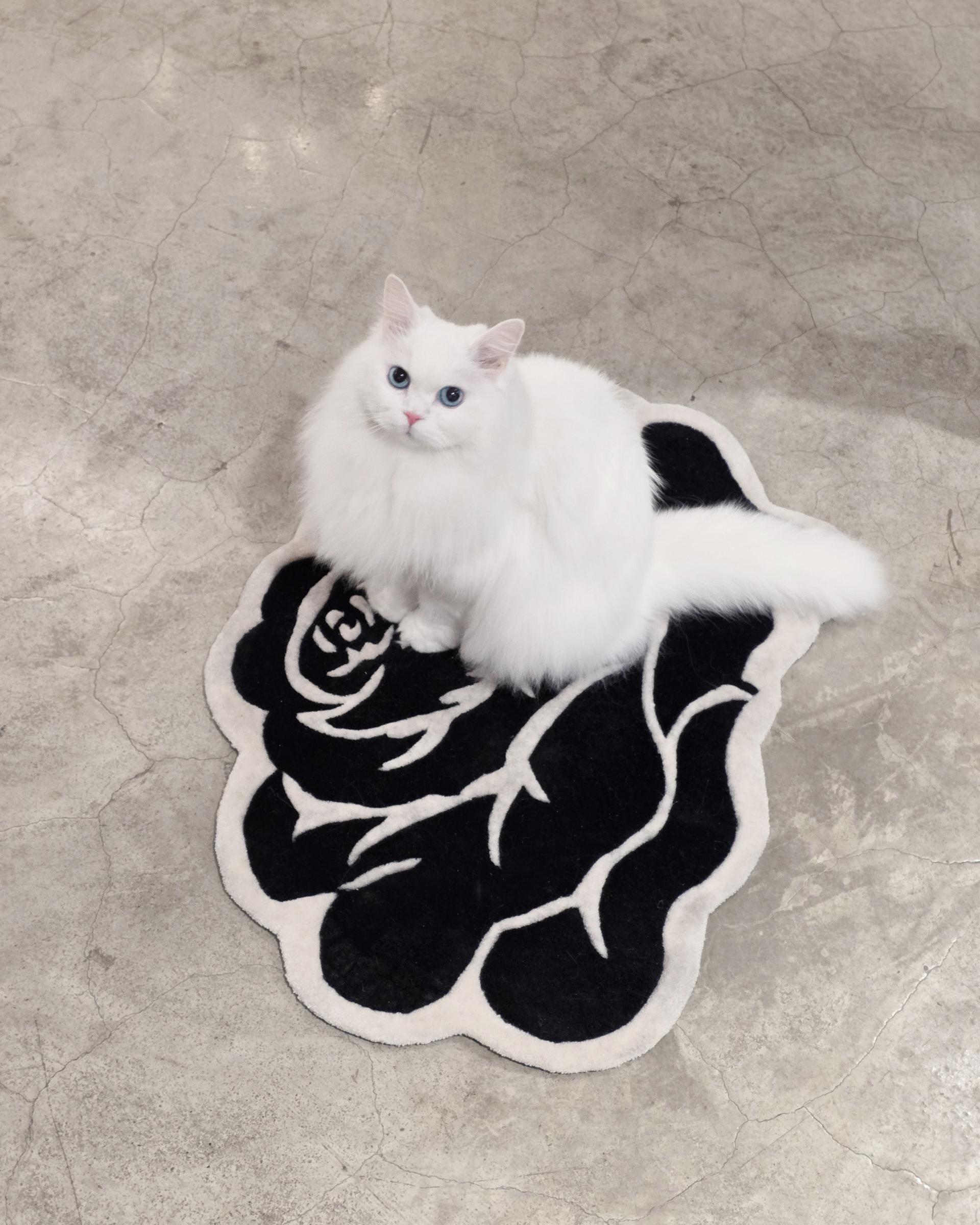 [Pre-order ~6.7] Roses in Flux / Art Rug / Edition 01 by Mond Kim