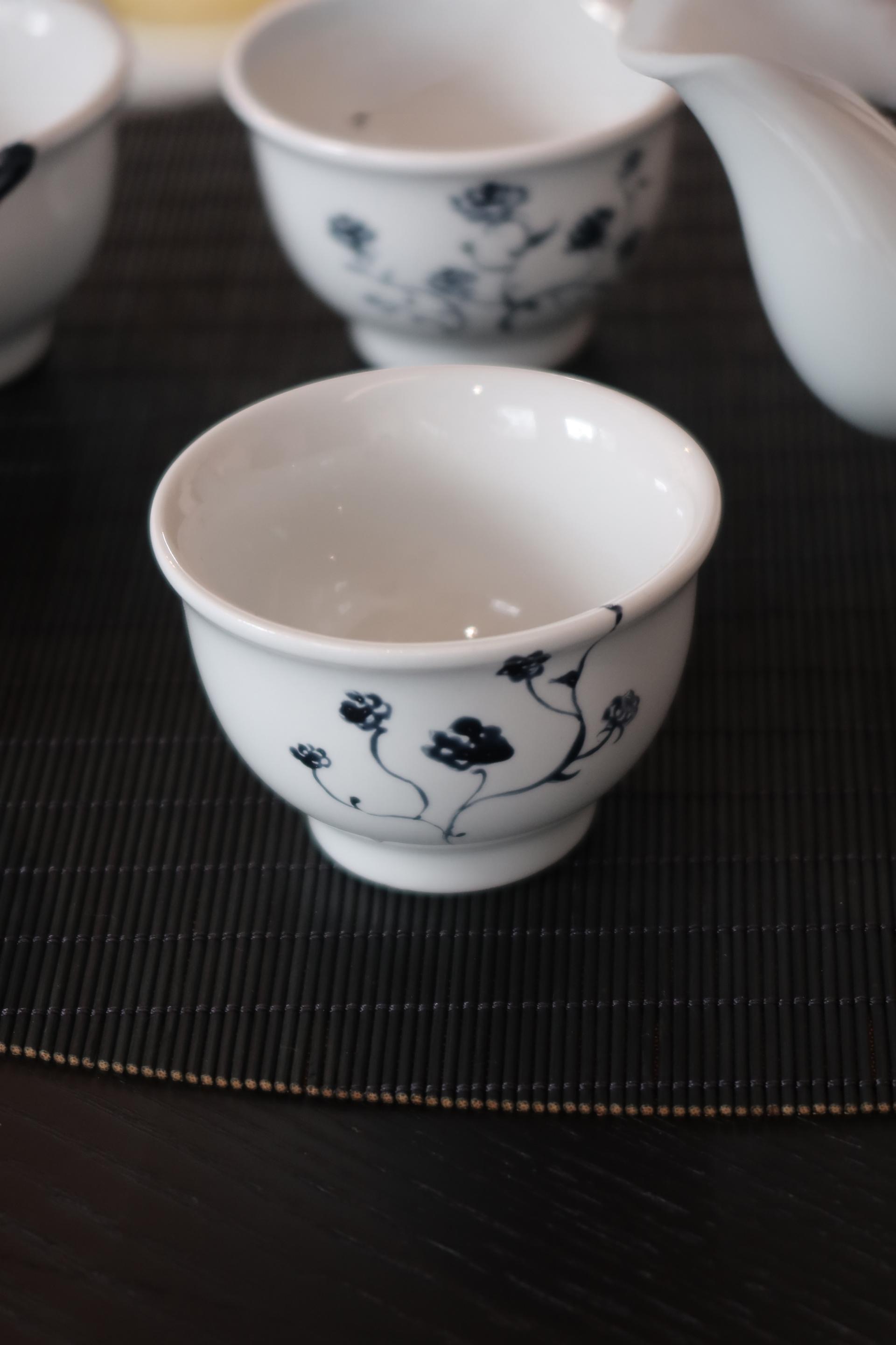 Roses in Flux / Rose Vine Cup by Mond Kim