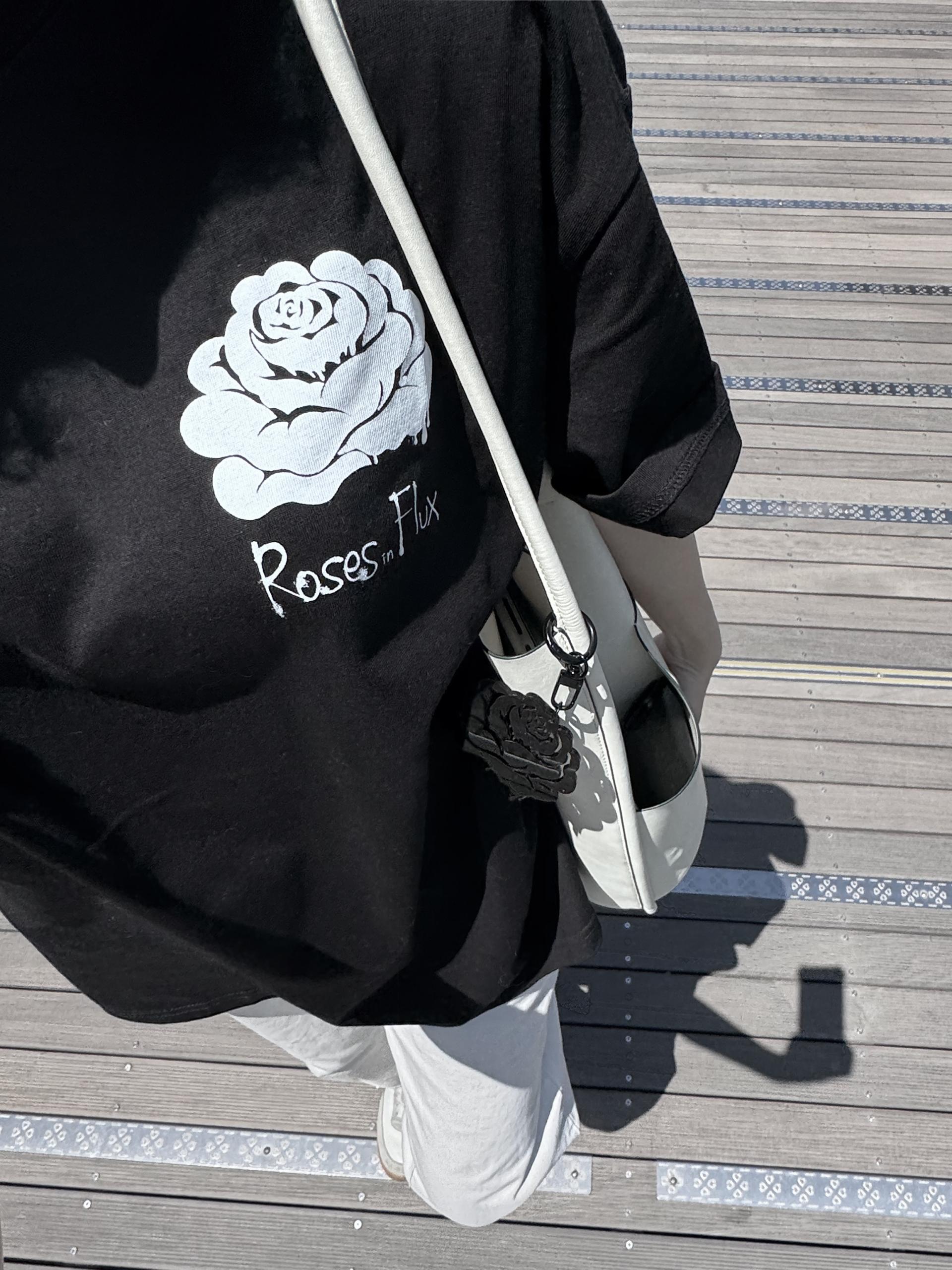 [Pre-order ~6.7] Roses in Flux / Studio T-shirt / Edition 01