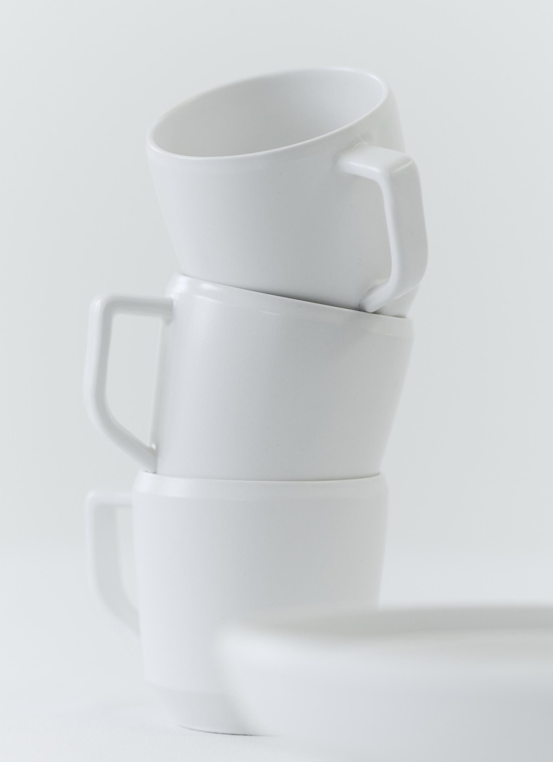RIM MUG (2 COLORS)