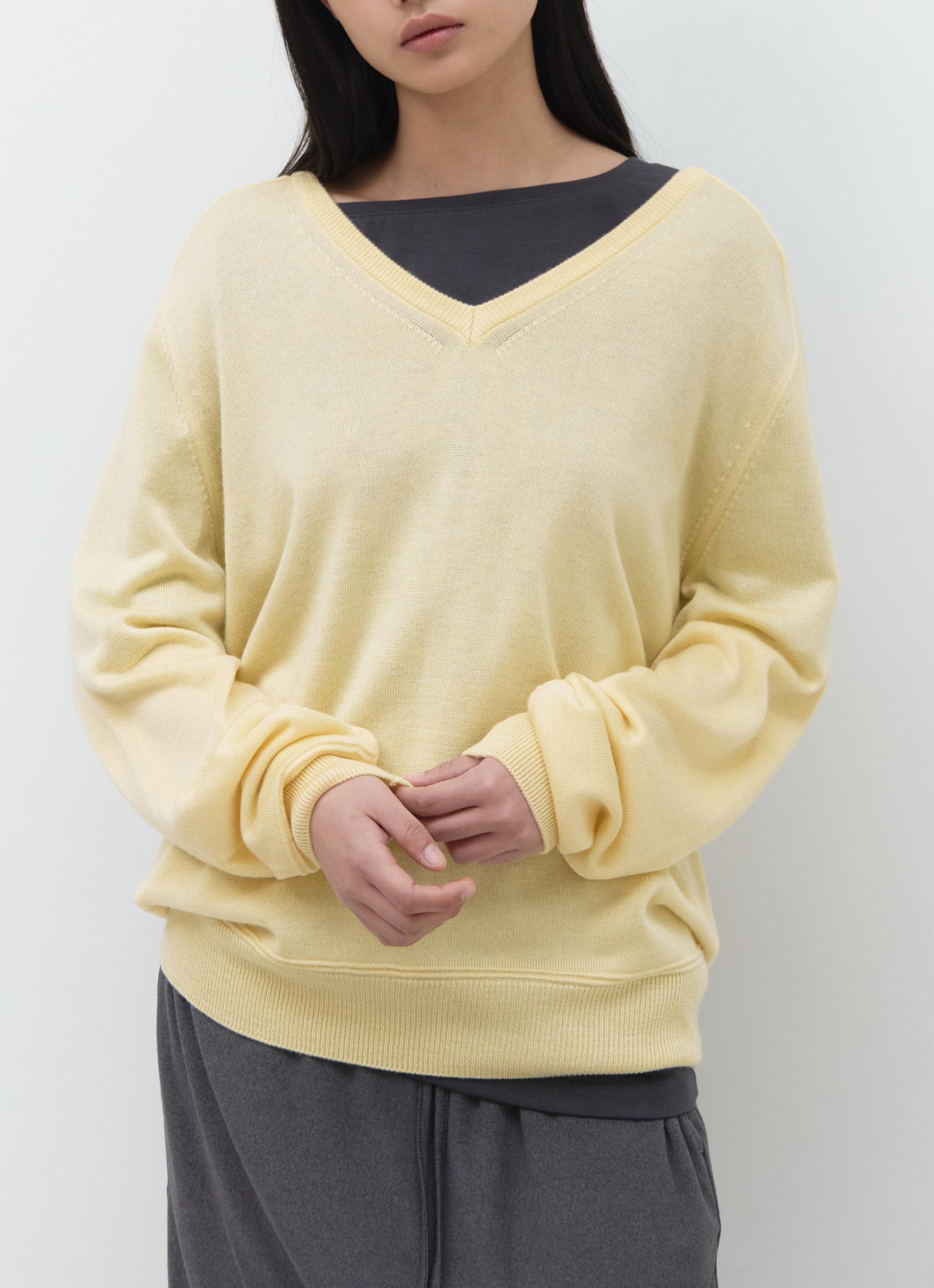 26SS LOOSE V-NECK KNIT / BUTTER