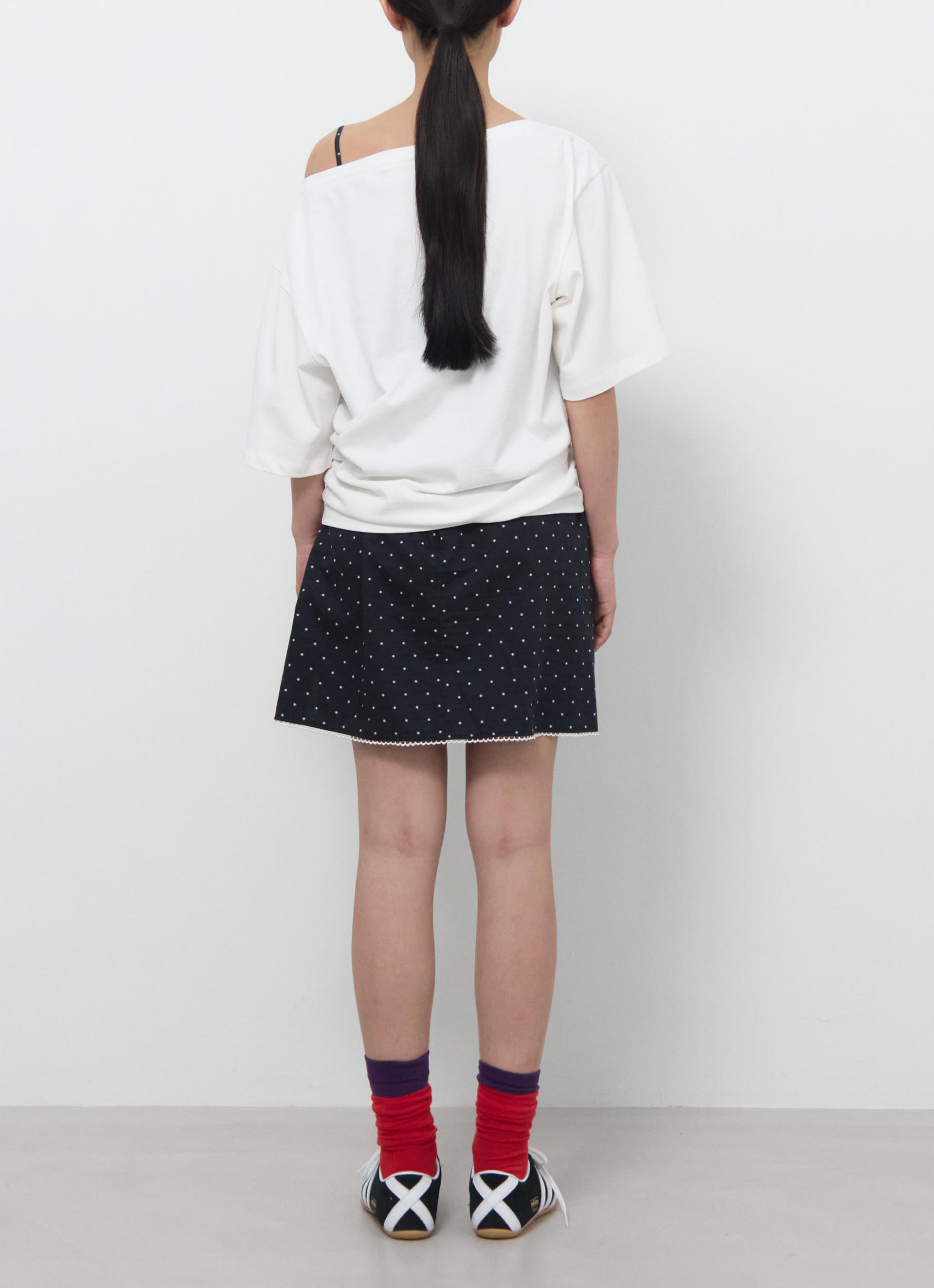 26SS UNBALANCE OFF SHOULDER TOP / WHITE