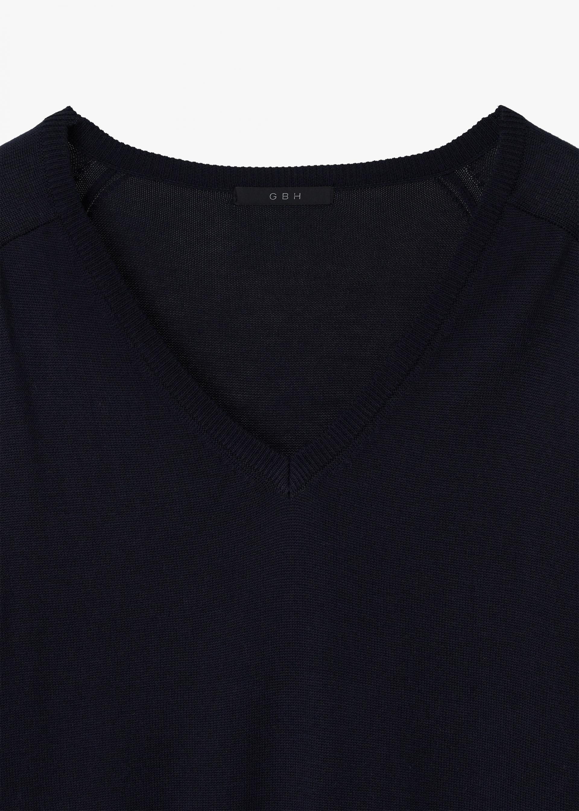 26SS LOOSE V-NECK KNIT / NAVY