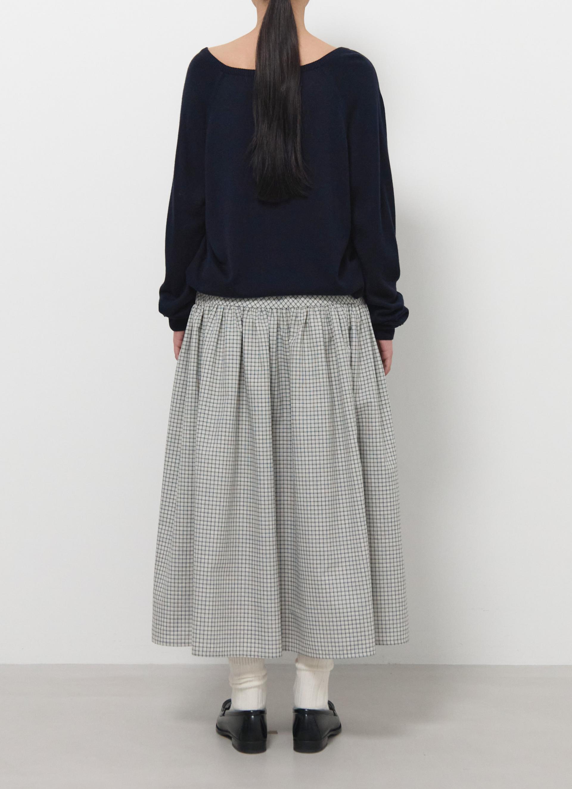 26SS LOOSE V-NECK KNIT / NAVY