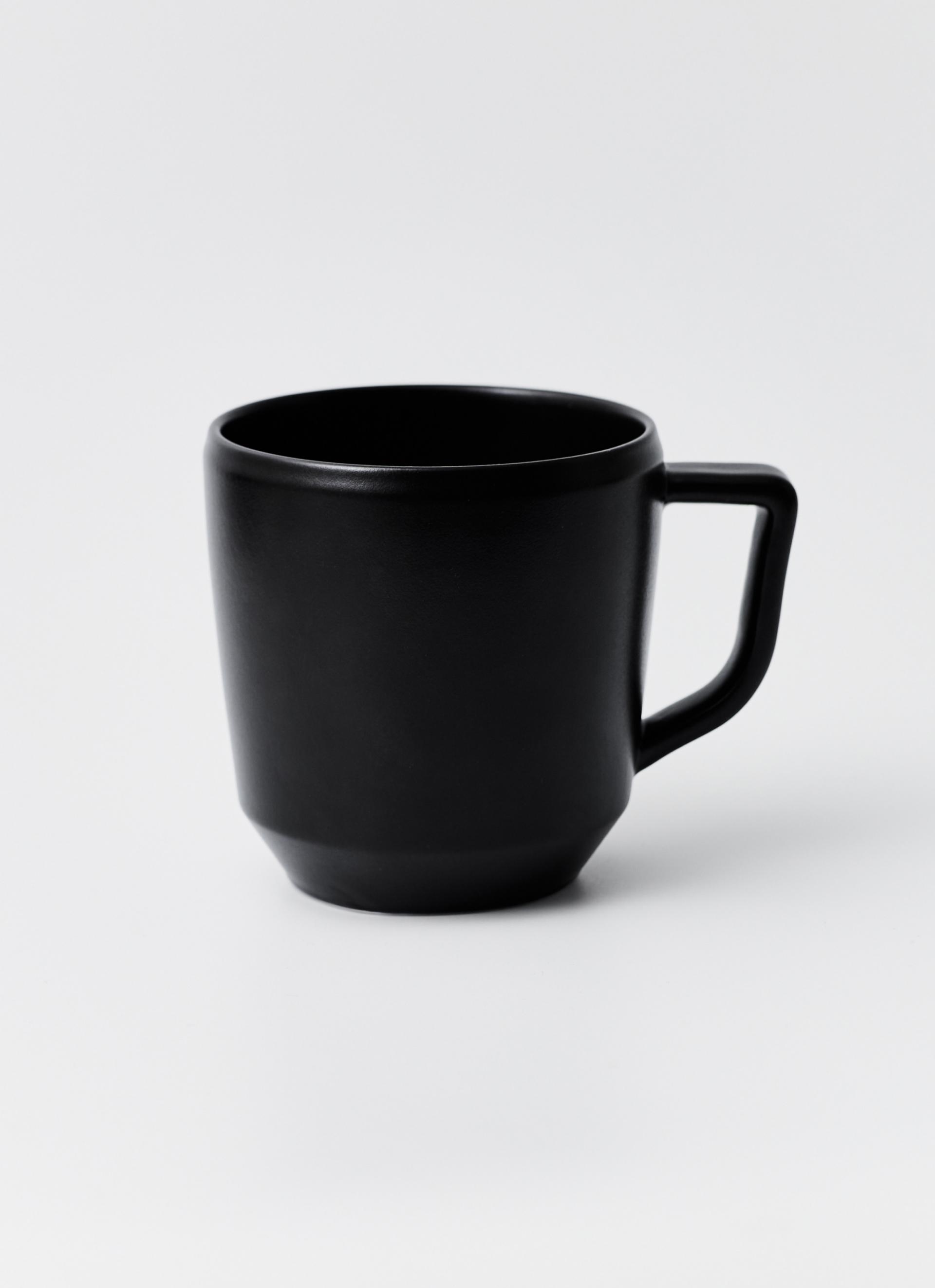 RIM MUG (2 COLORS)