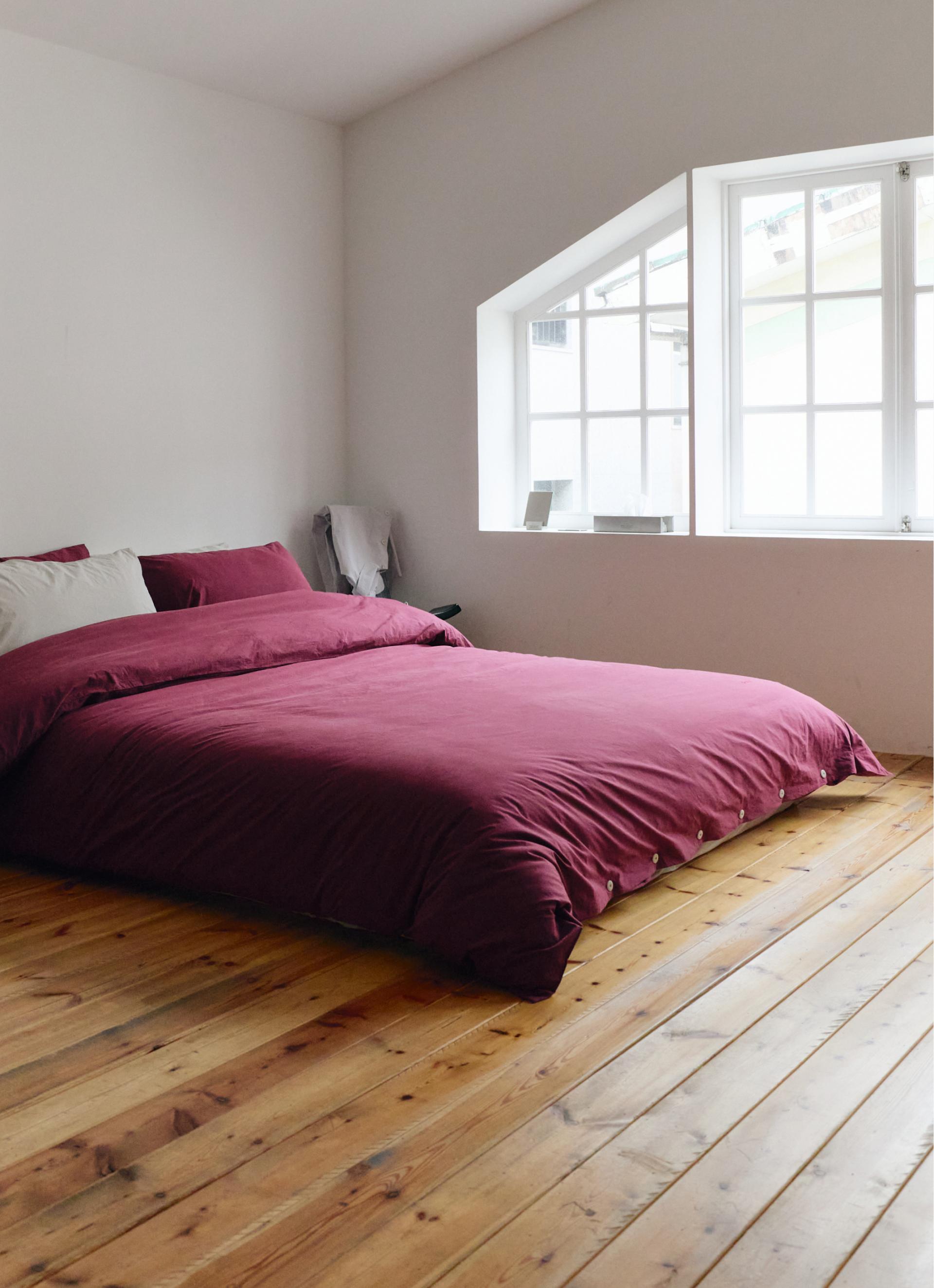 PILLOWCASE - MERLOT / 2 SIZES