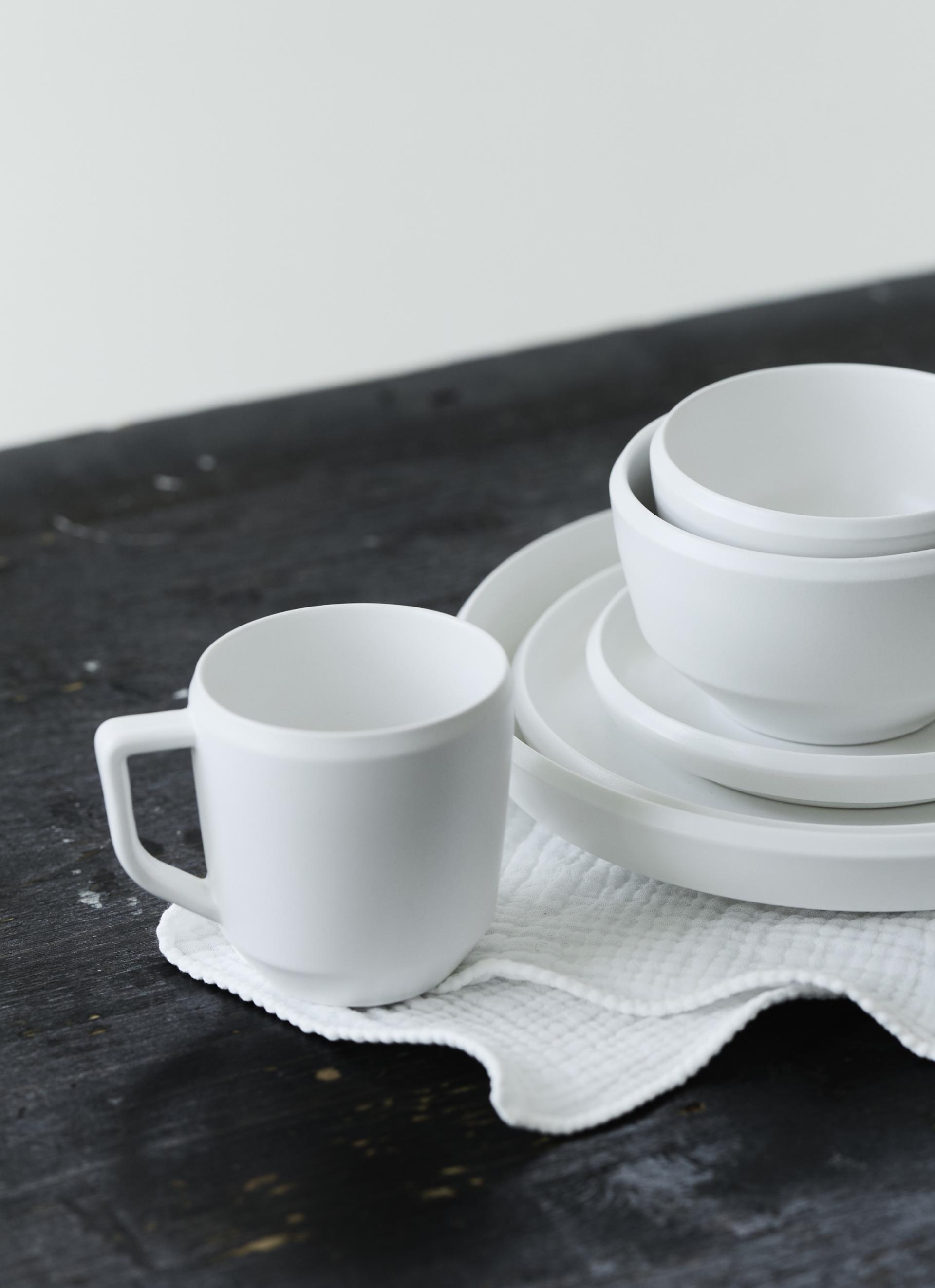 RIM MUG (2 COLORS)
