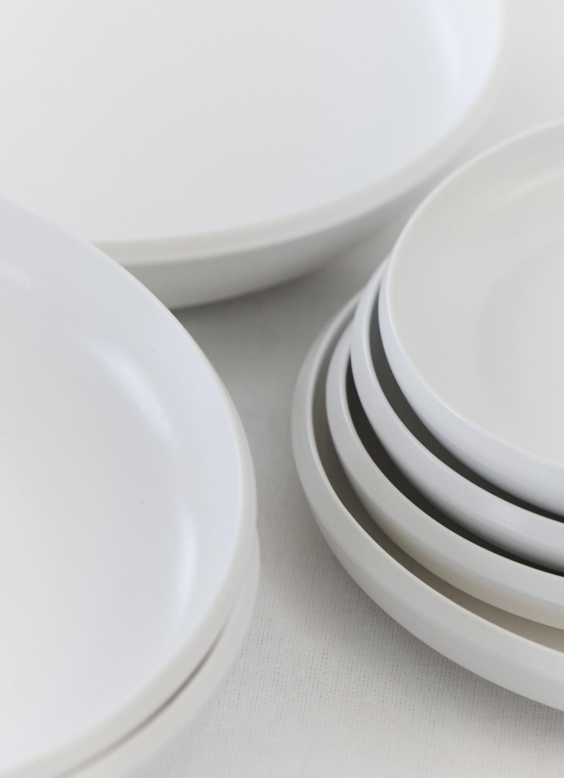 RIM DEEP PLATE (2 COLORS)