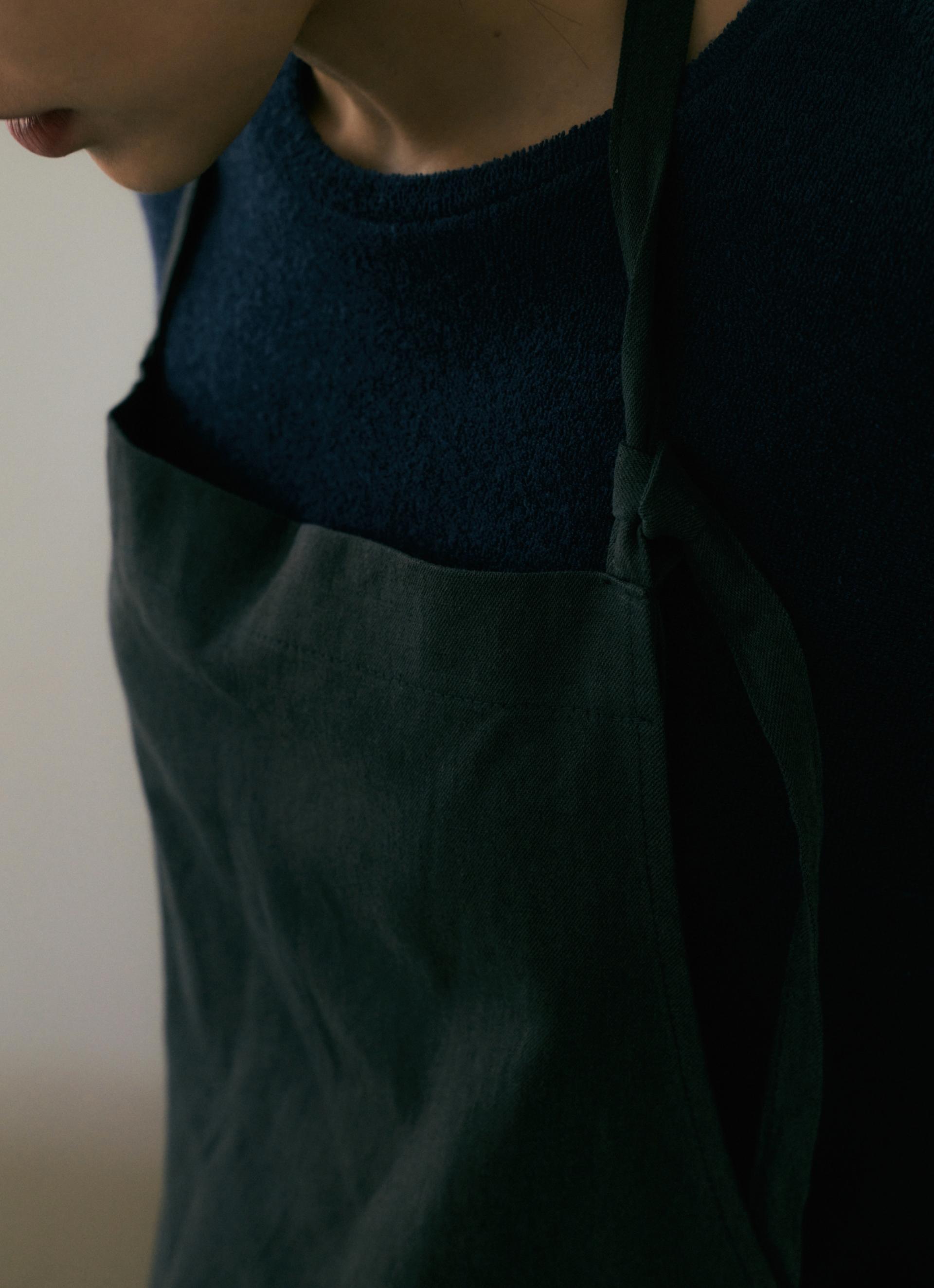 LONG APRON (4 COLORS)