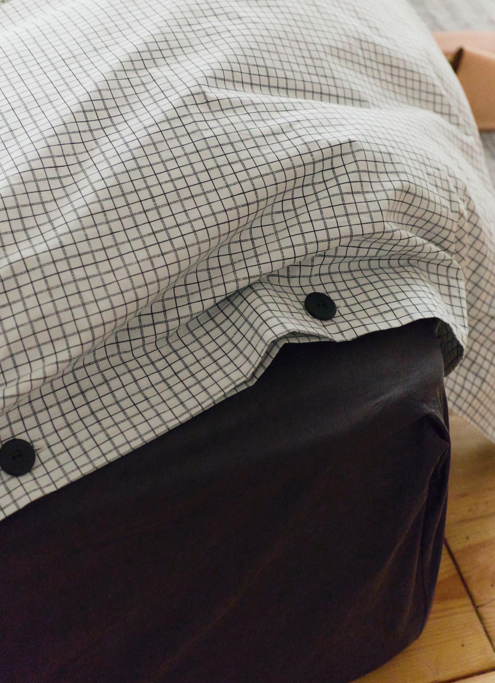 FITTED SHEET / 2 SIZES, 3 COLORS