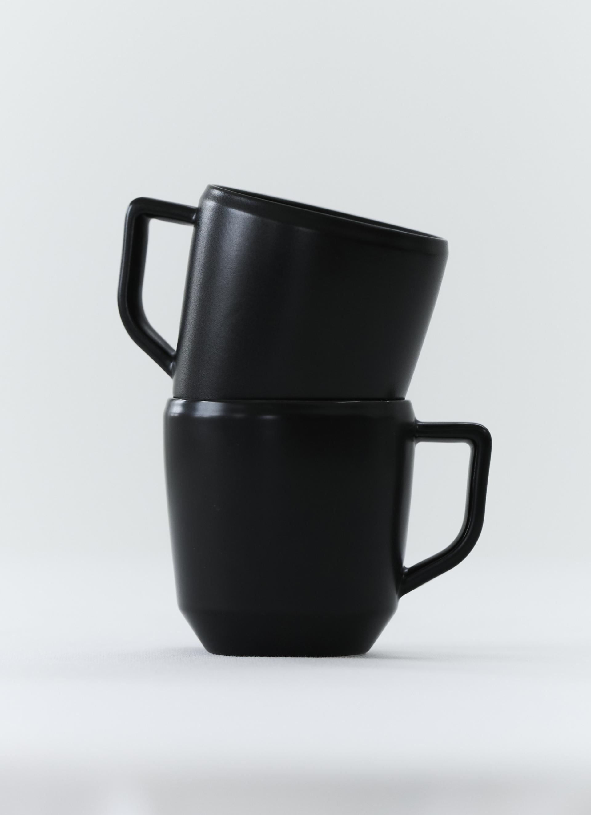 RIM MUG (2 COLORS)