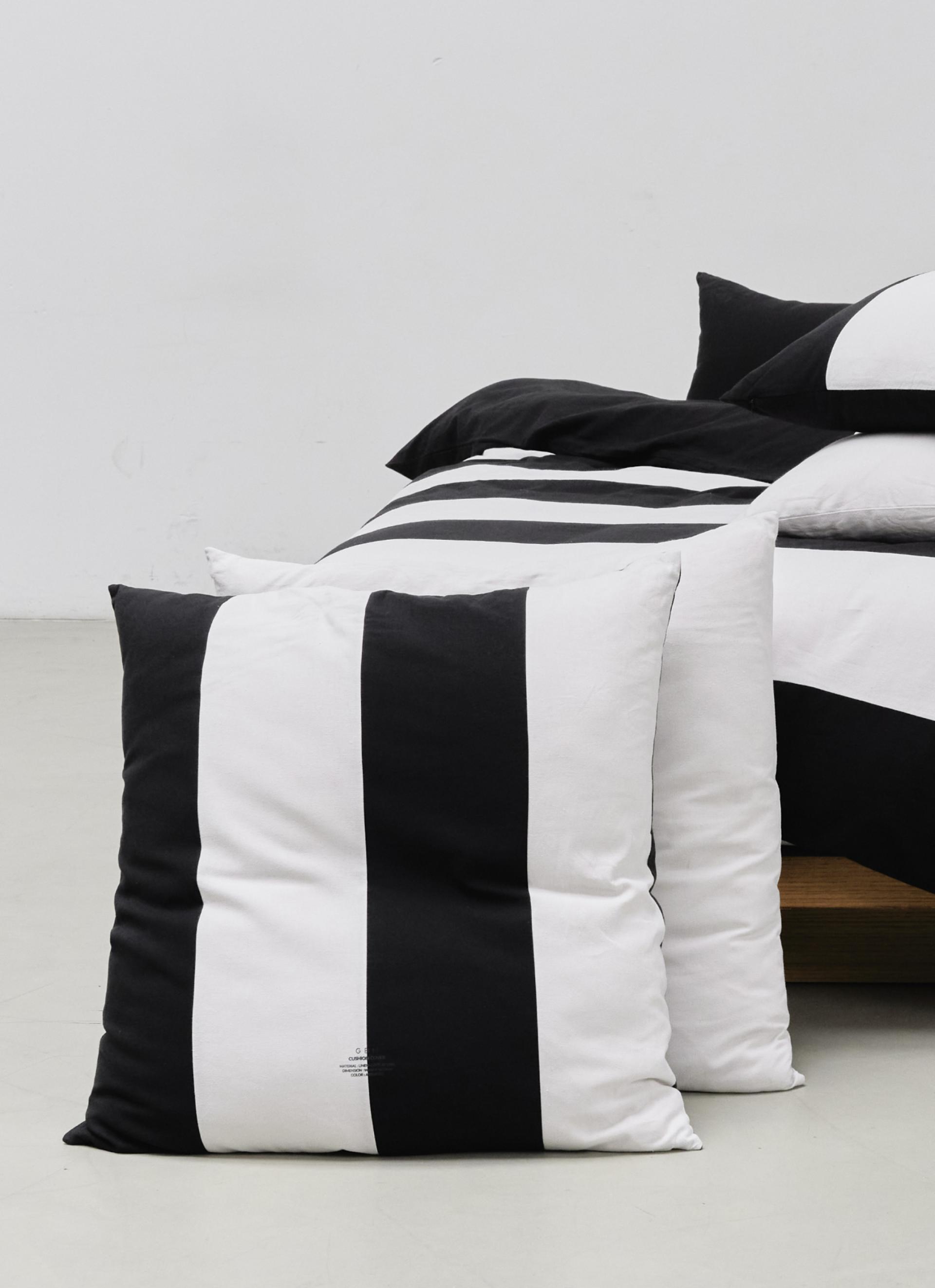 PATCHWORK CUSHION COVER / BLACK&ASH (65x65cm)
