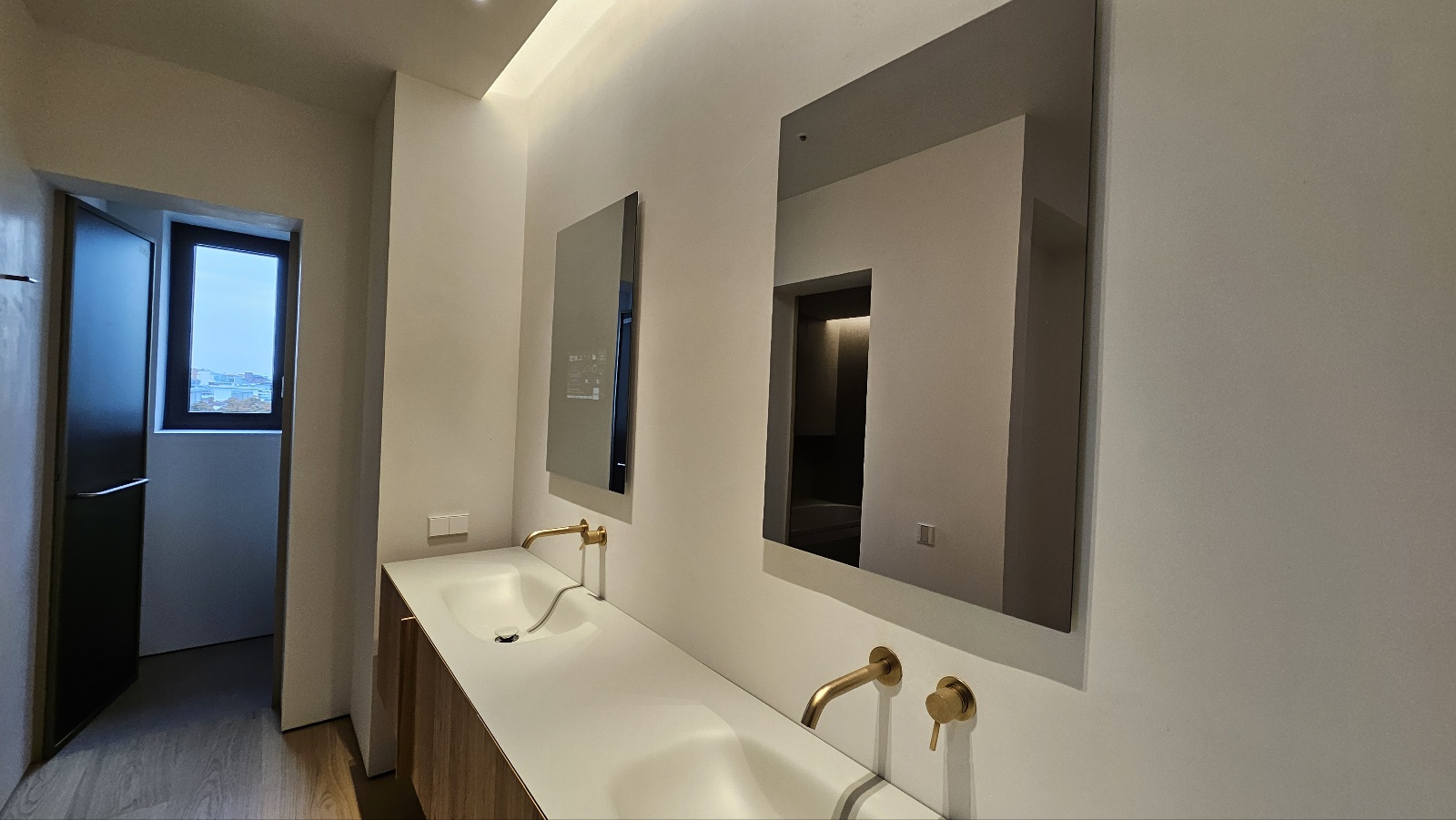 14cfaf905923e.jpg
