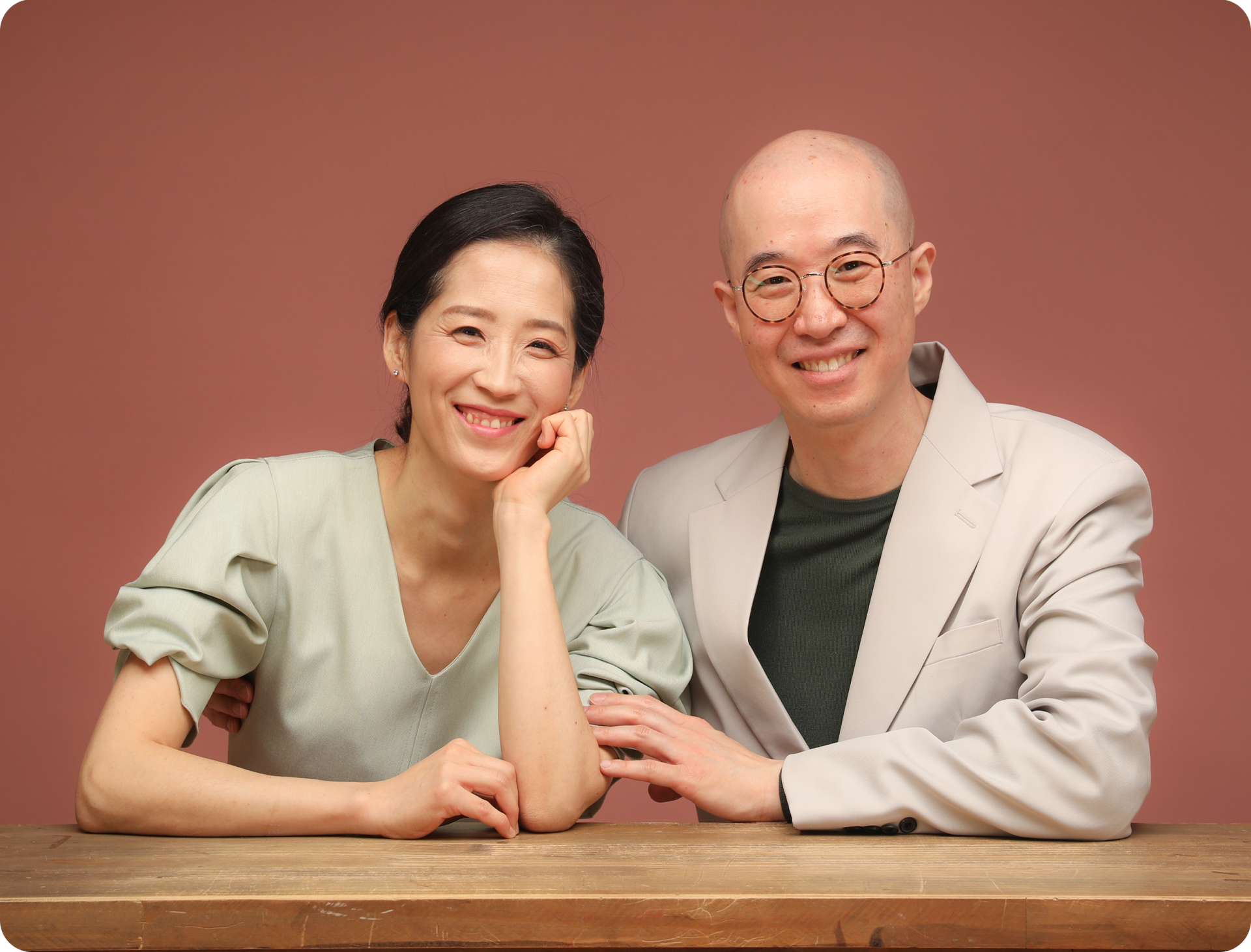 Dr. Kwak and Wife