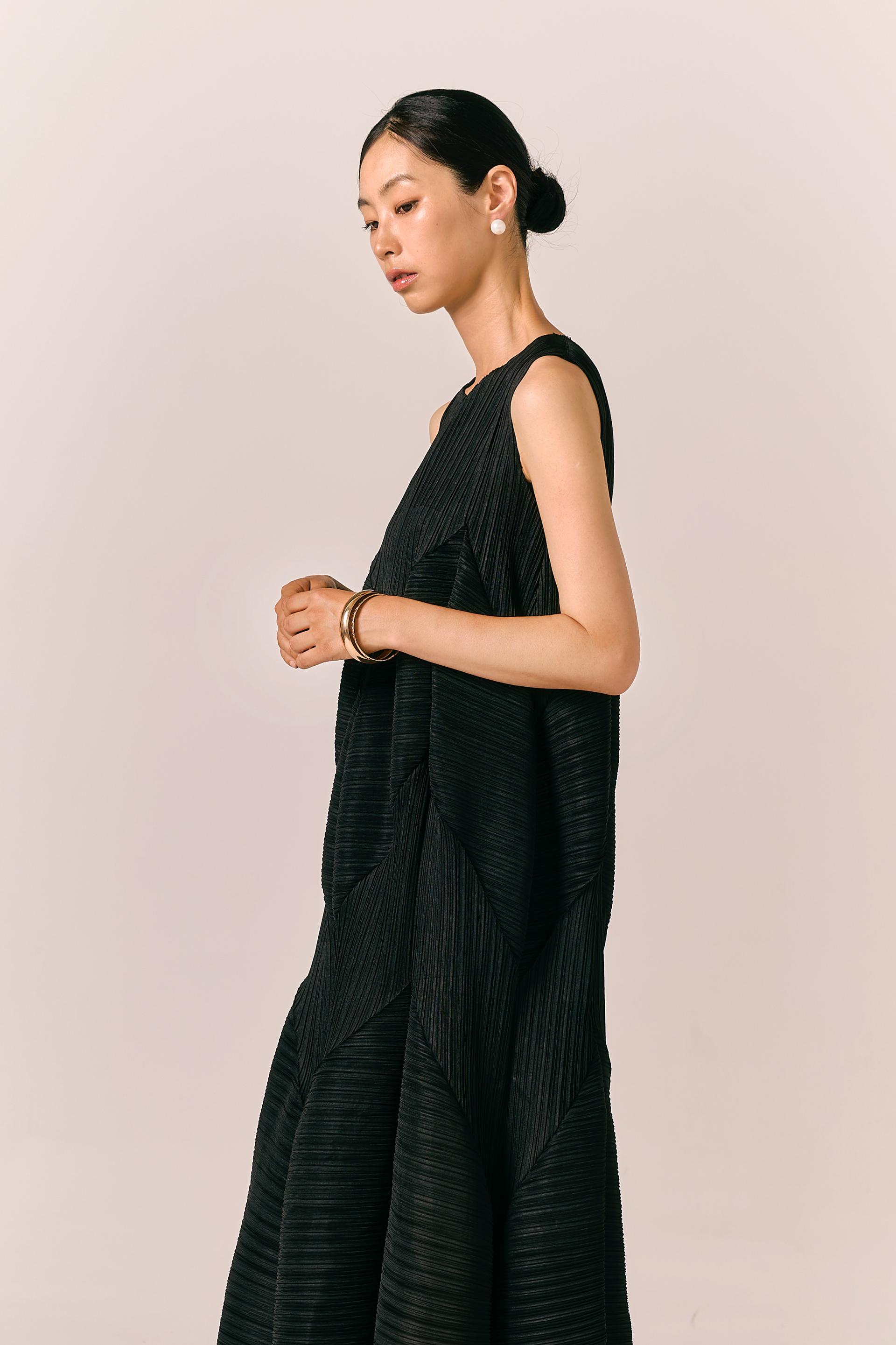 [PLEATS] Balloon Dress