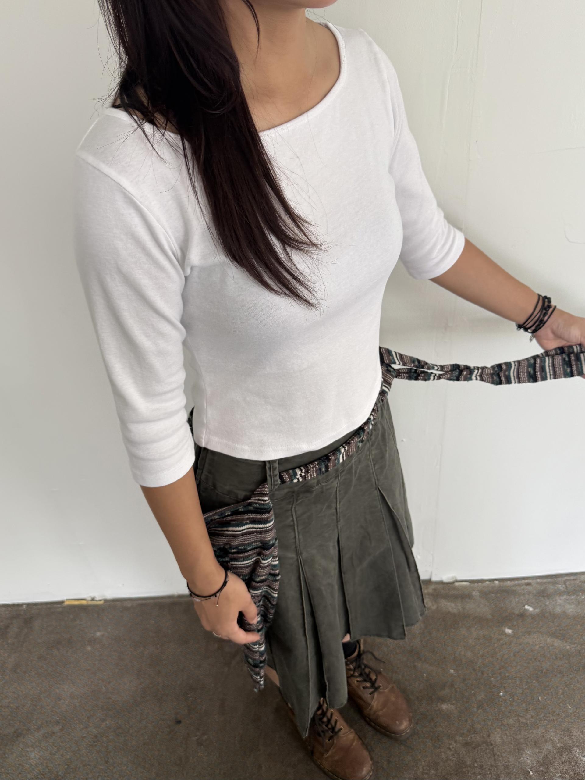 3/4 sleeve boatneck tee