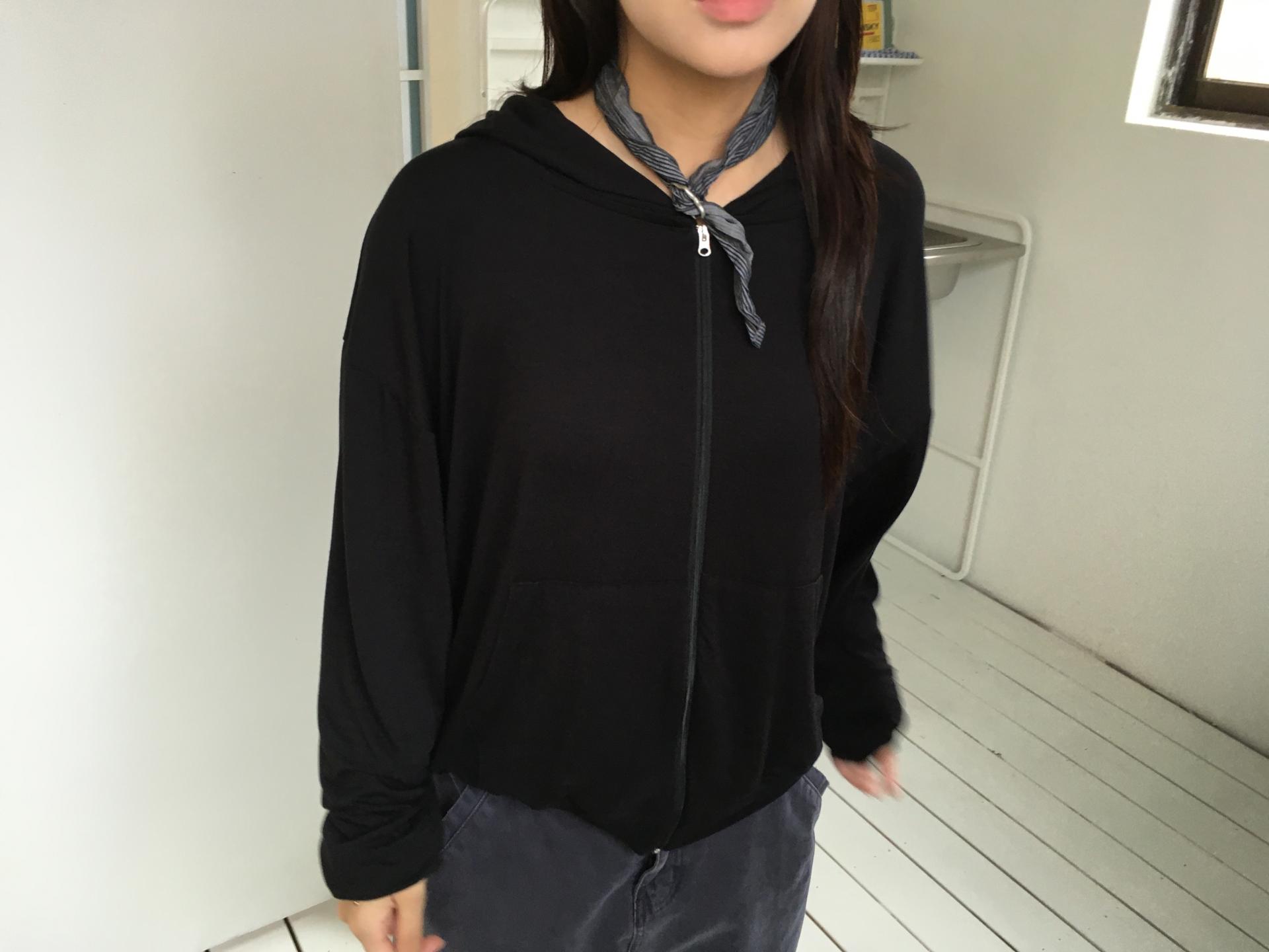 cool light hoodie zip-up
