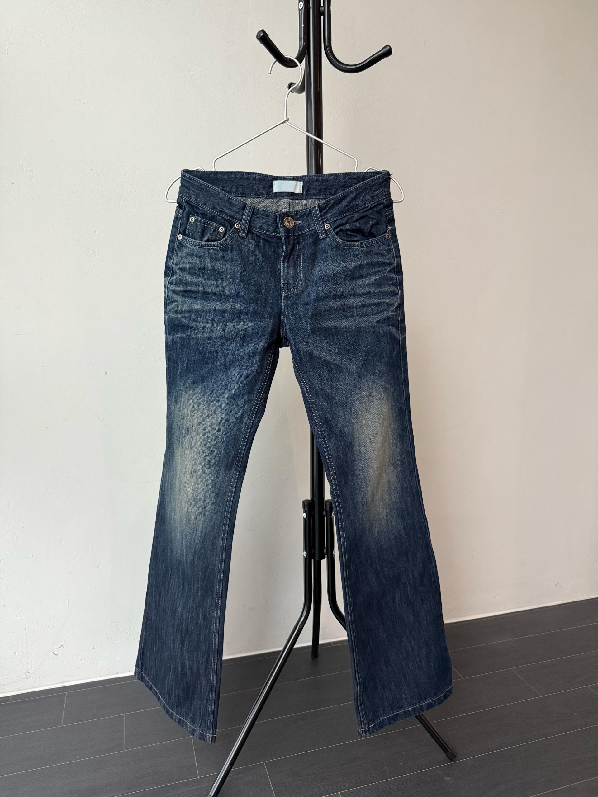 deep blue vintage boots cut
