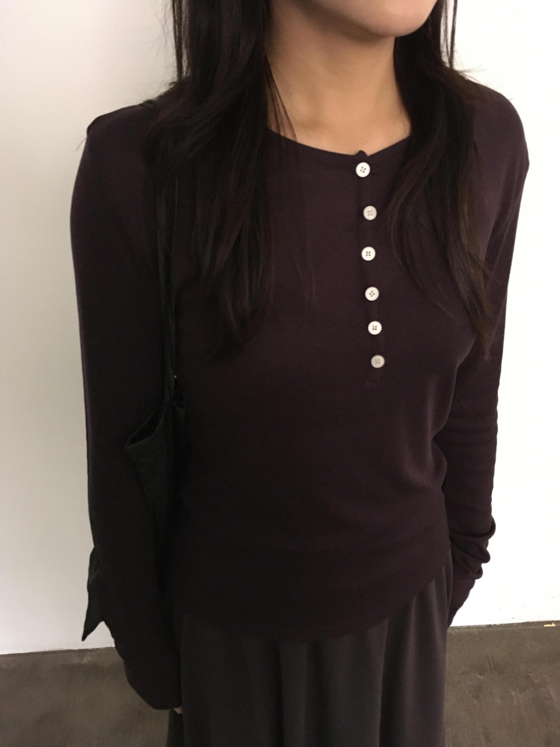purple button long-sleeveless