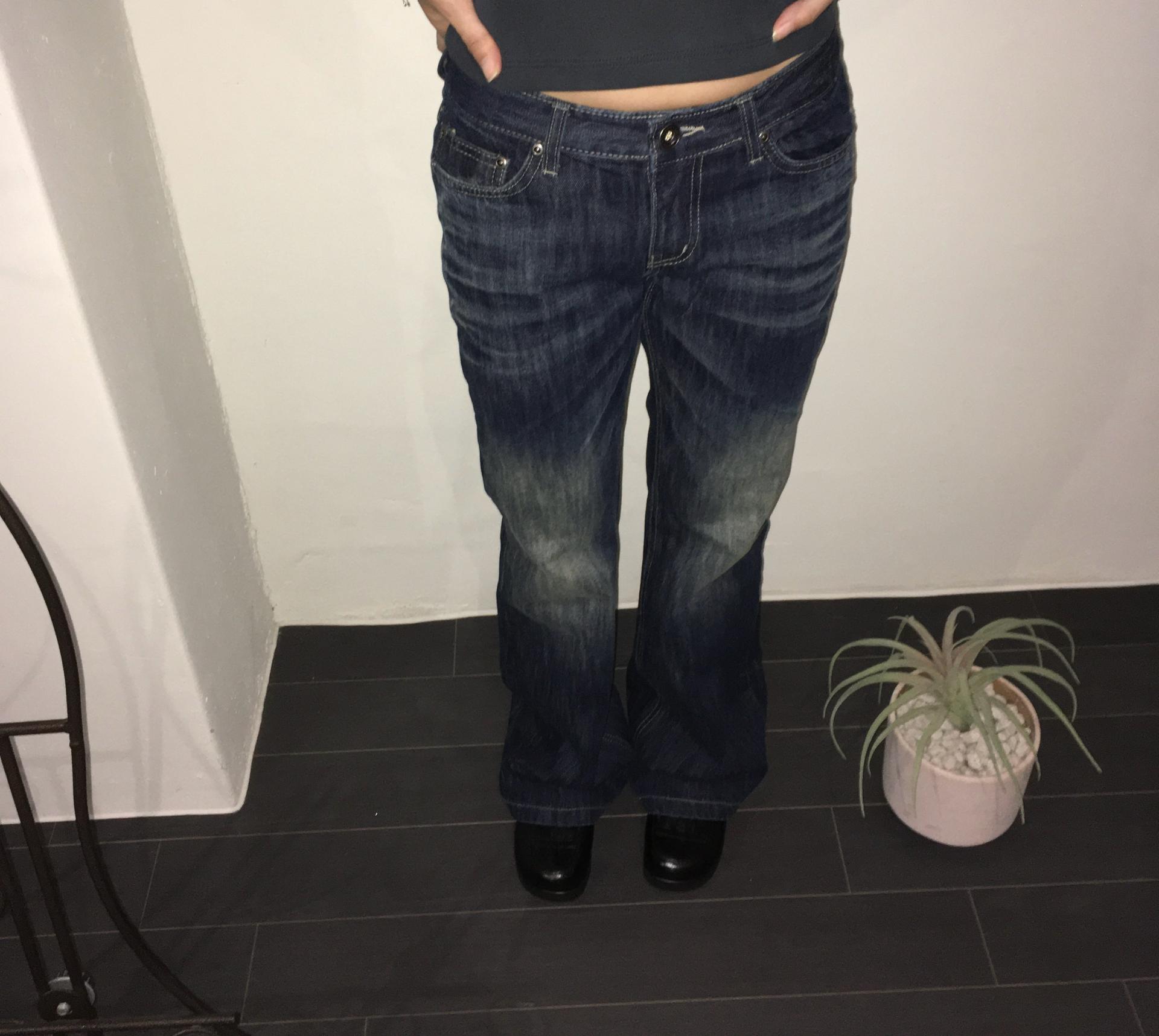 deep blue vintage boots cut