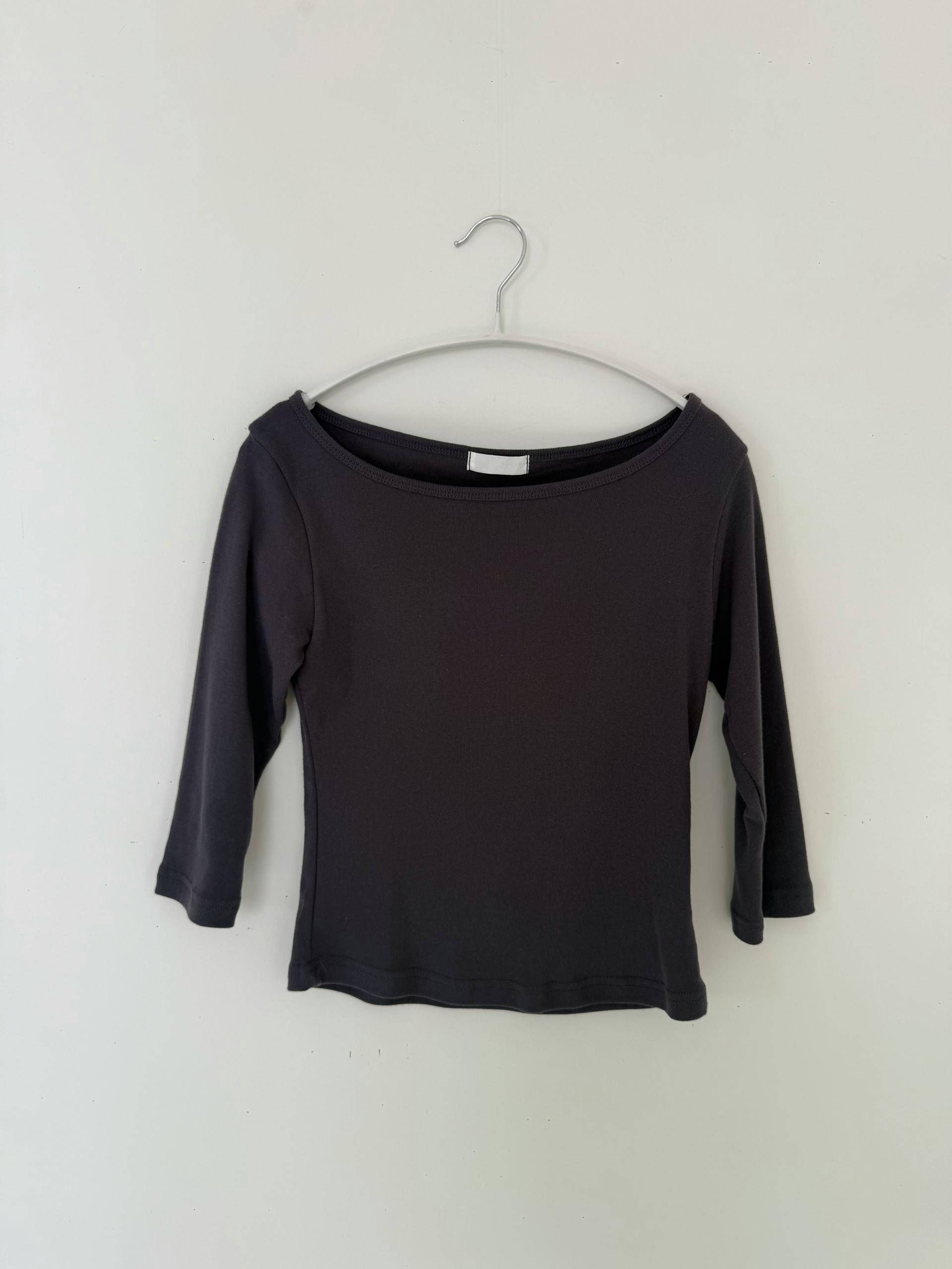 3/4 sleeve boatneck tee