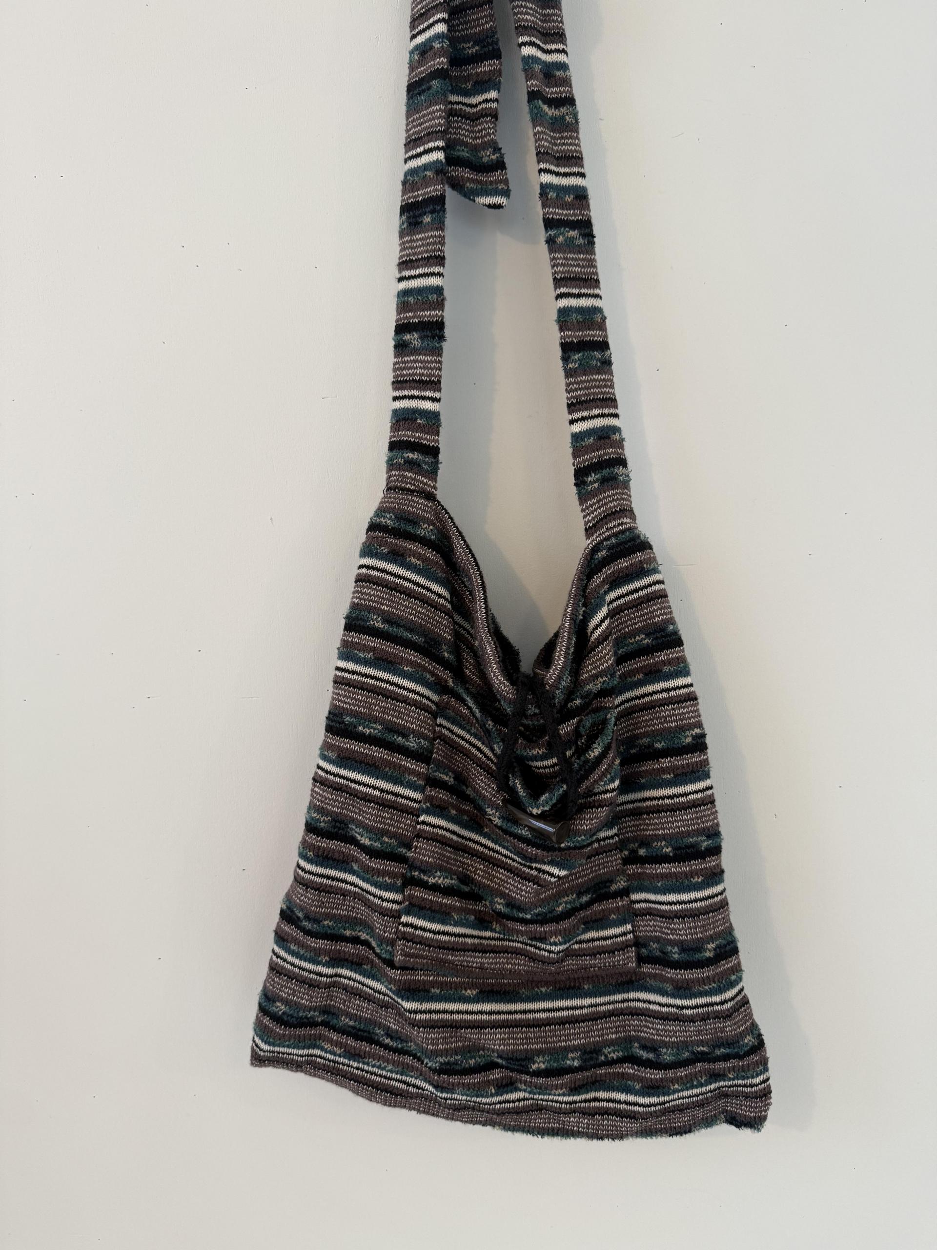 knit toggle bag