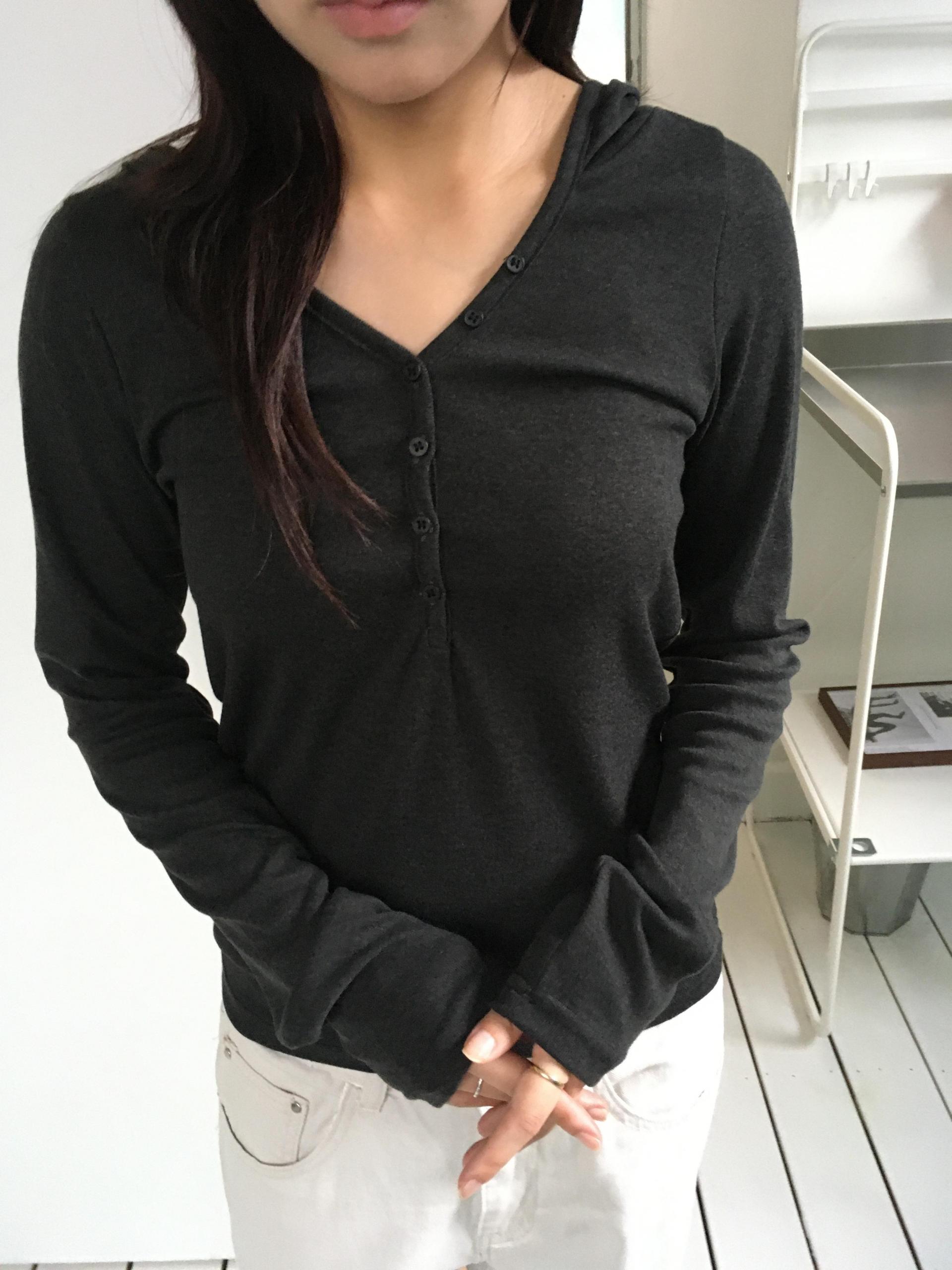 henley neck loose fit hood