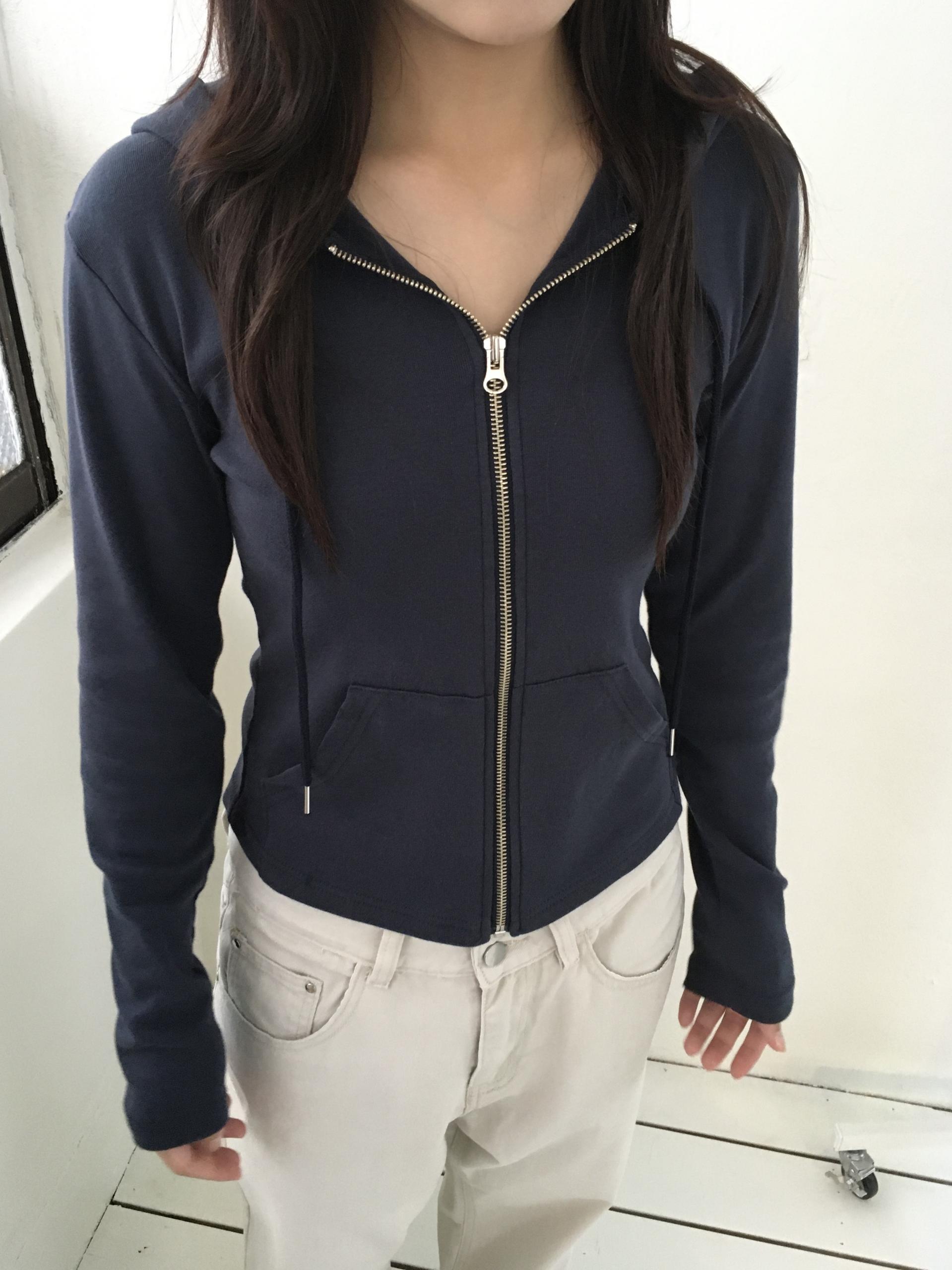 basic navy hoodie zip-up