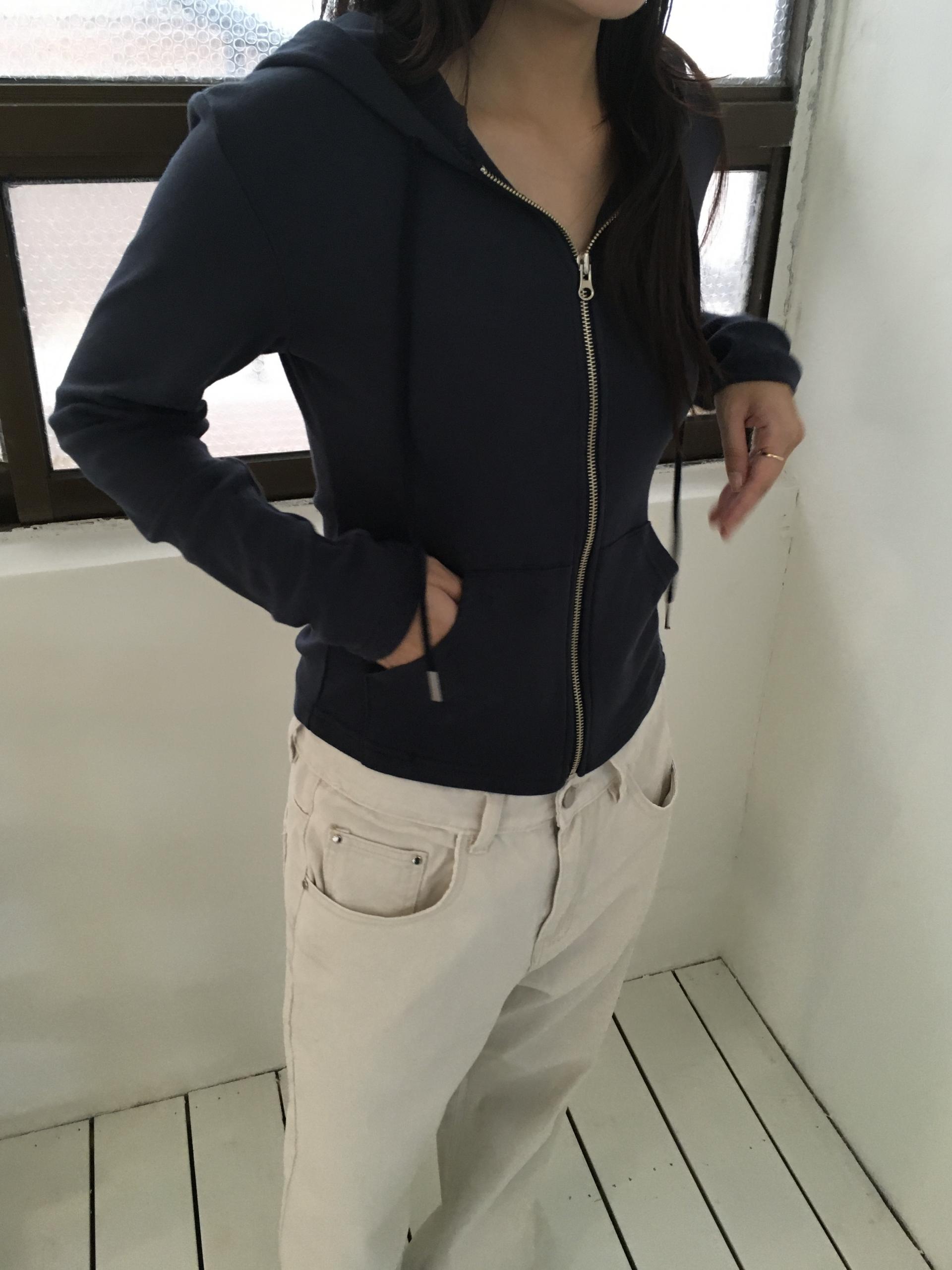 basic navy hoodie zip-up