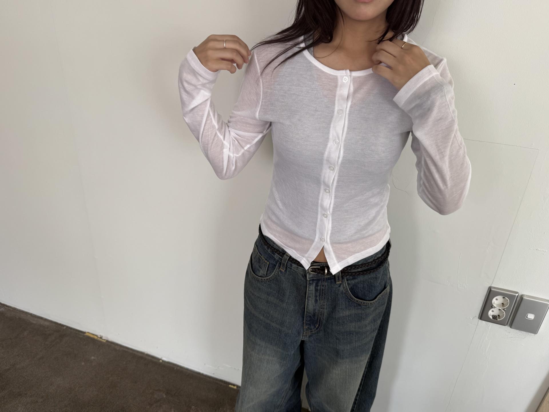 round loose cardigan