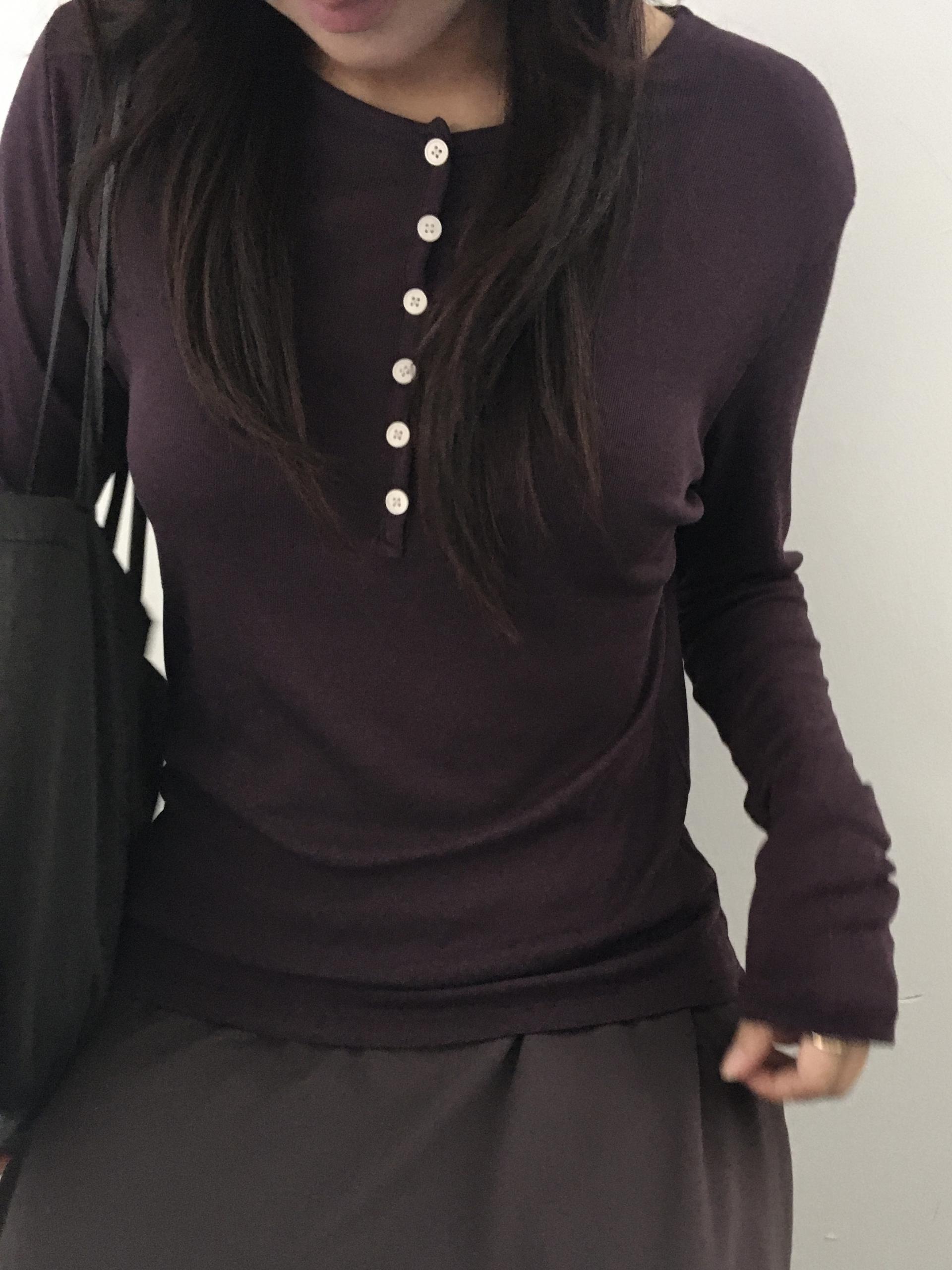 purple button long-sleeveless