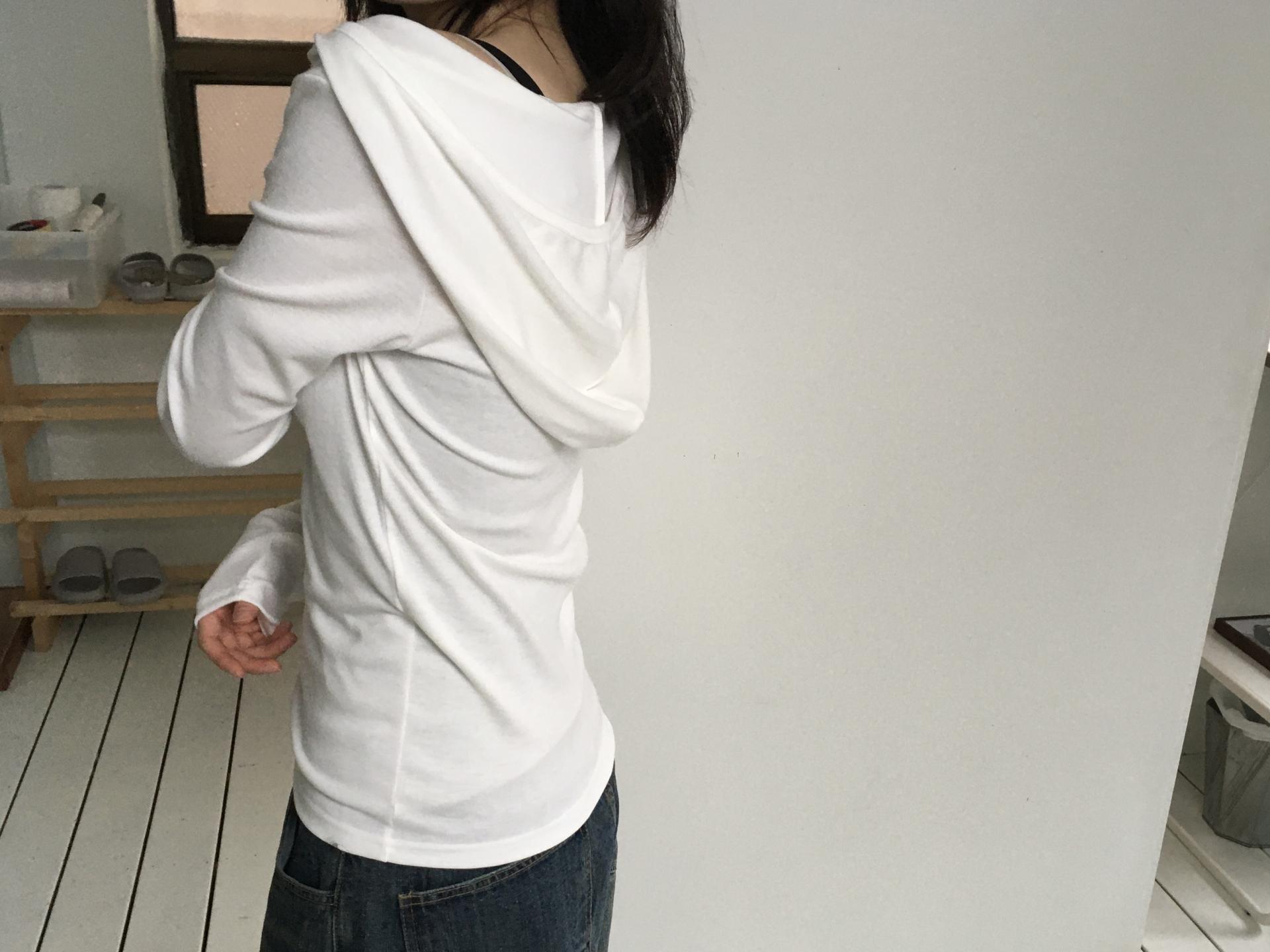 henley neck loose fit hood