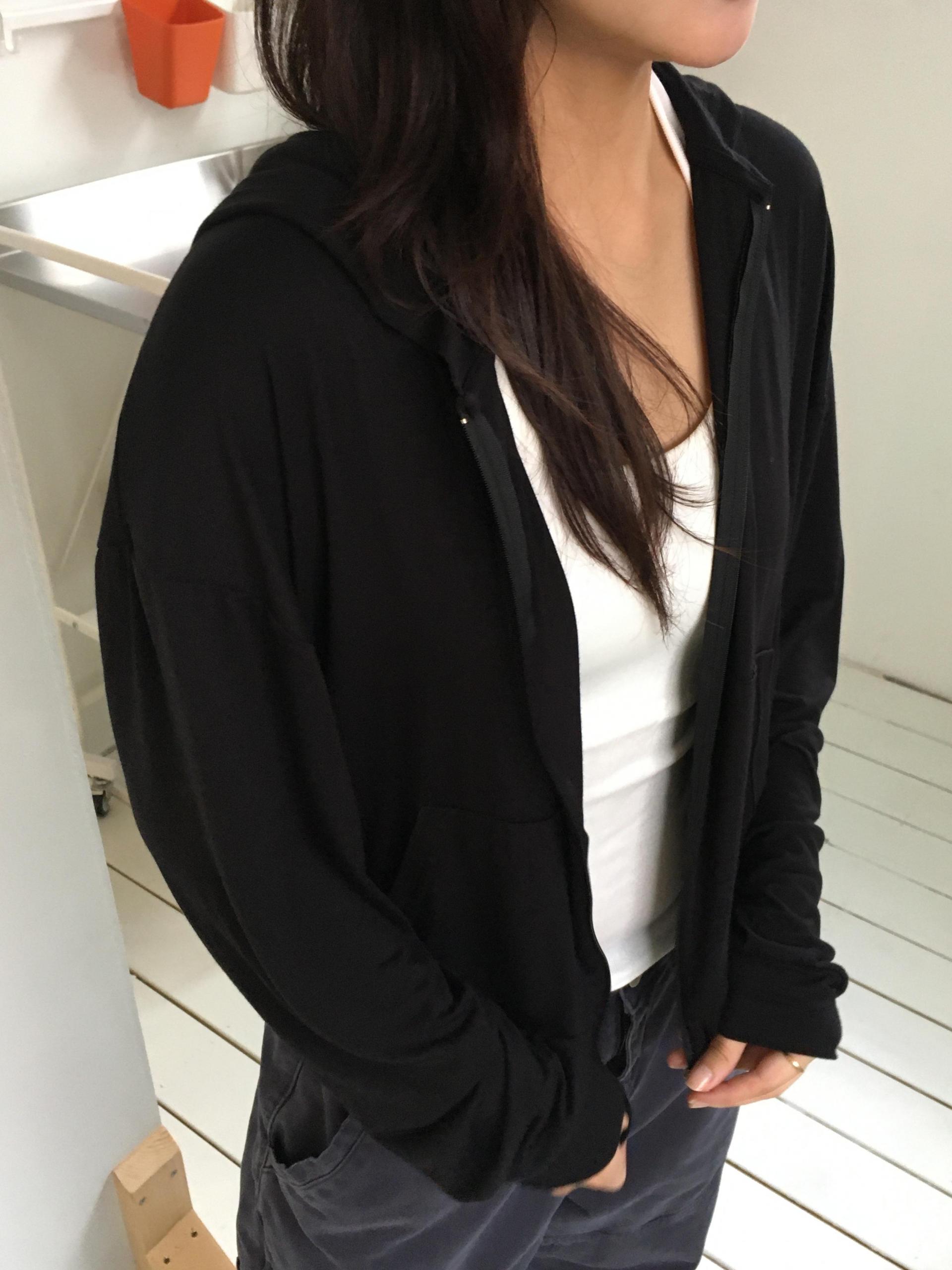 cool light hoodie zip-up