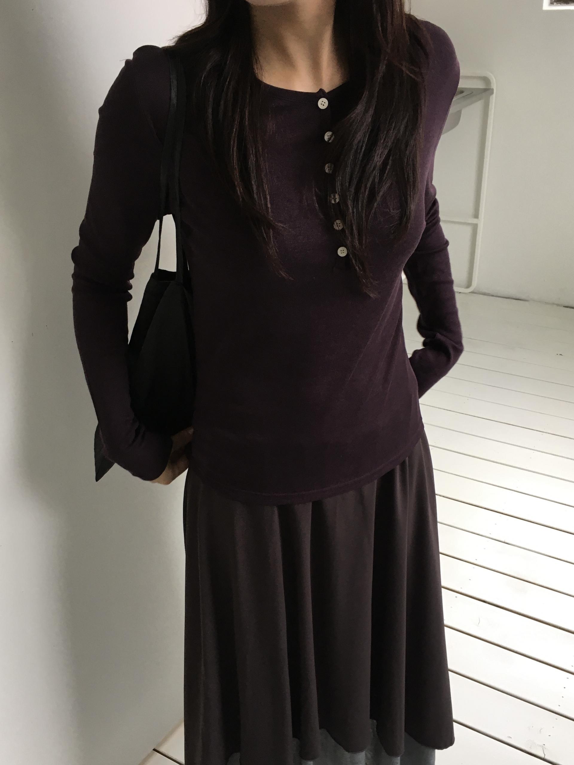 purple button long-sleeveless