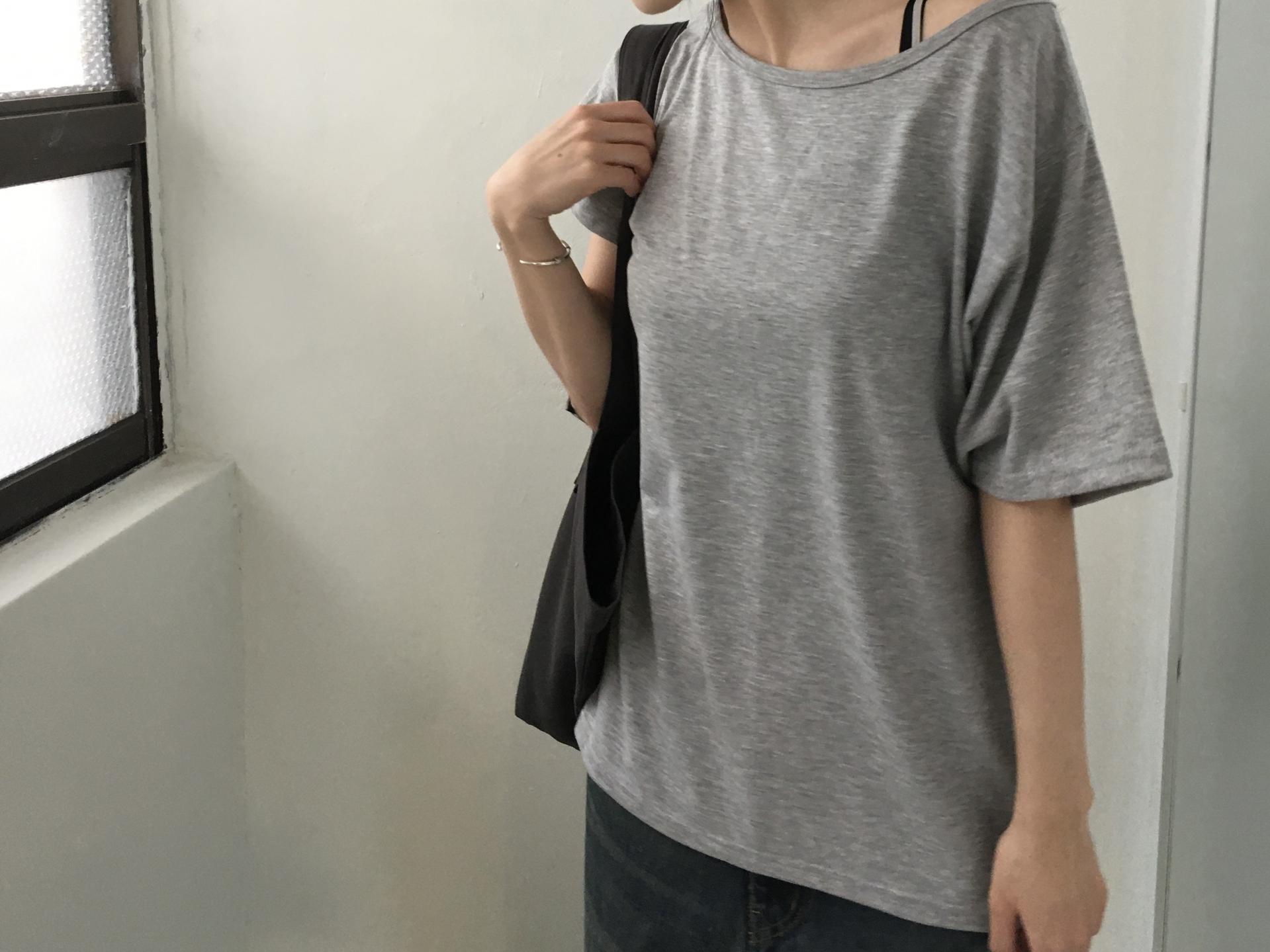 loose one-shoulder tee
