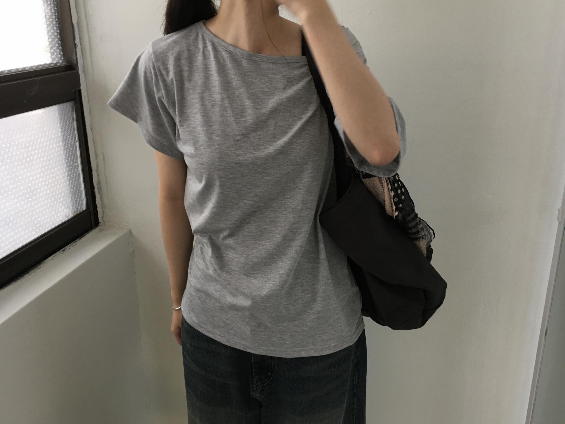 loose one-shoulder tee