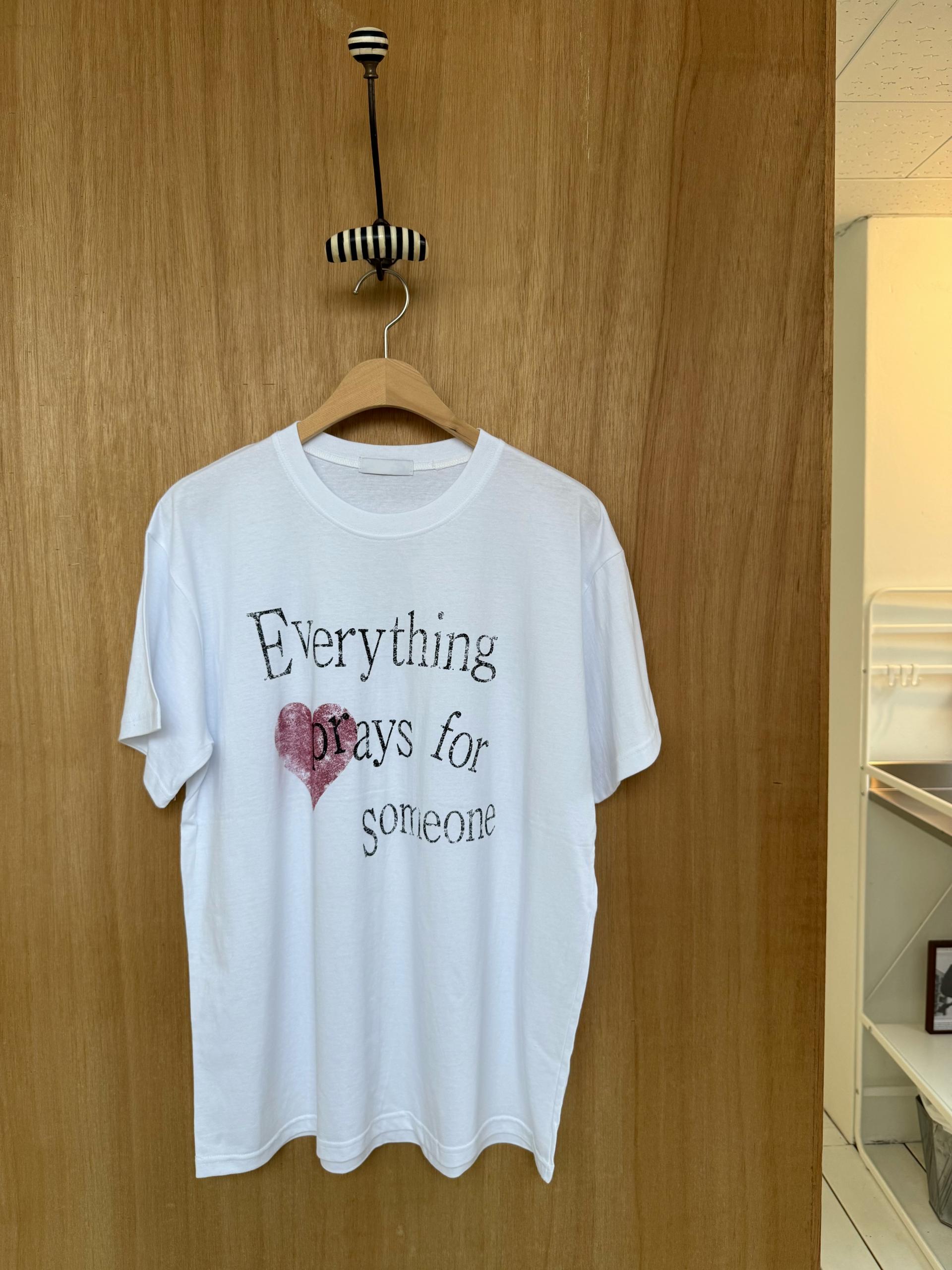 prays T-shirt