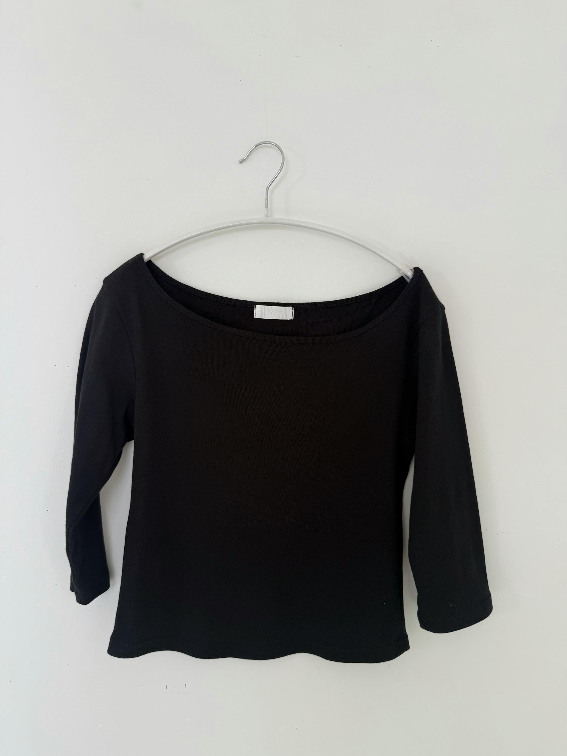 3/4 sleeve boatneck tee