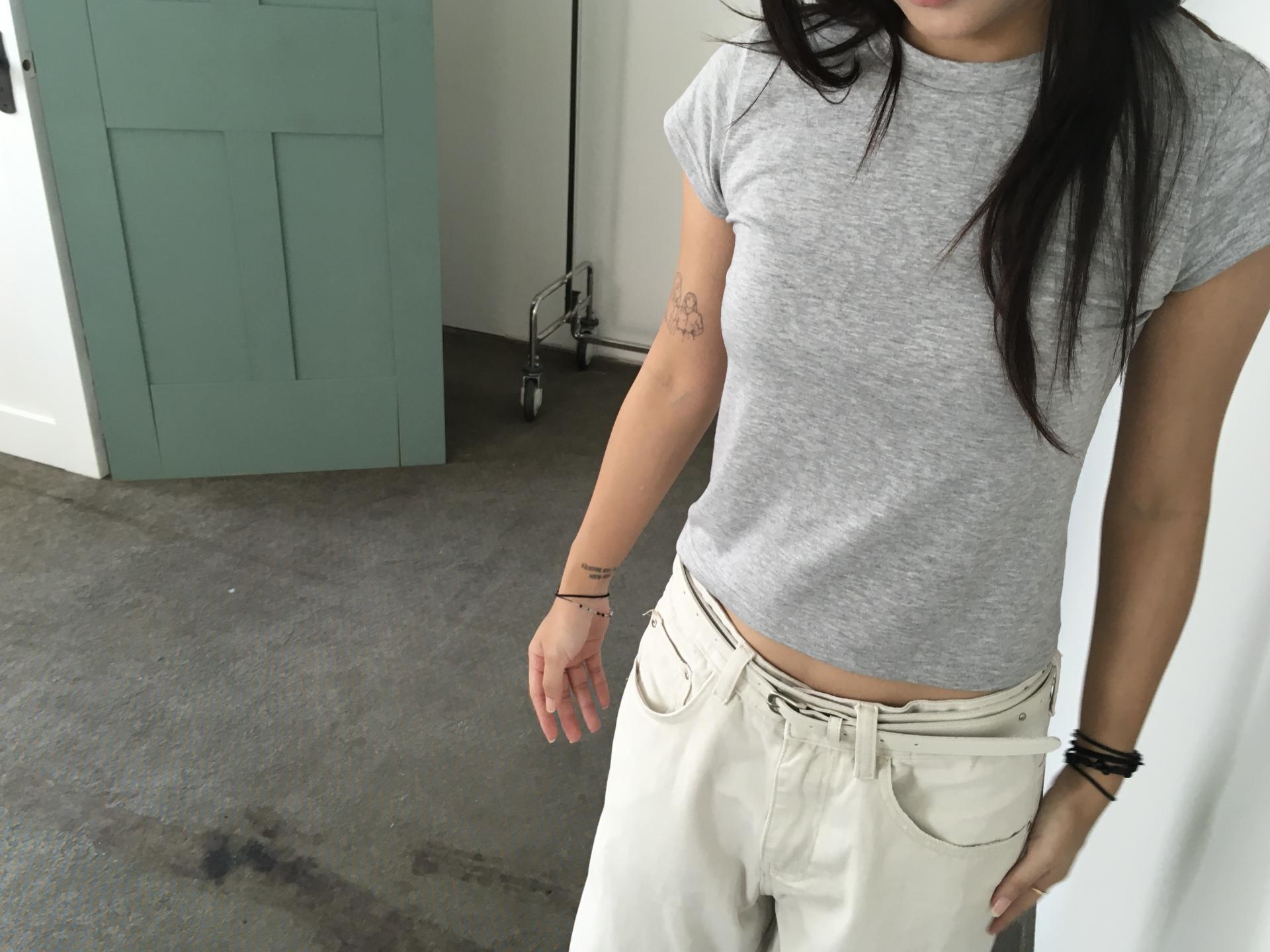 light short T-shirt