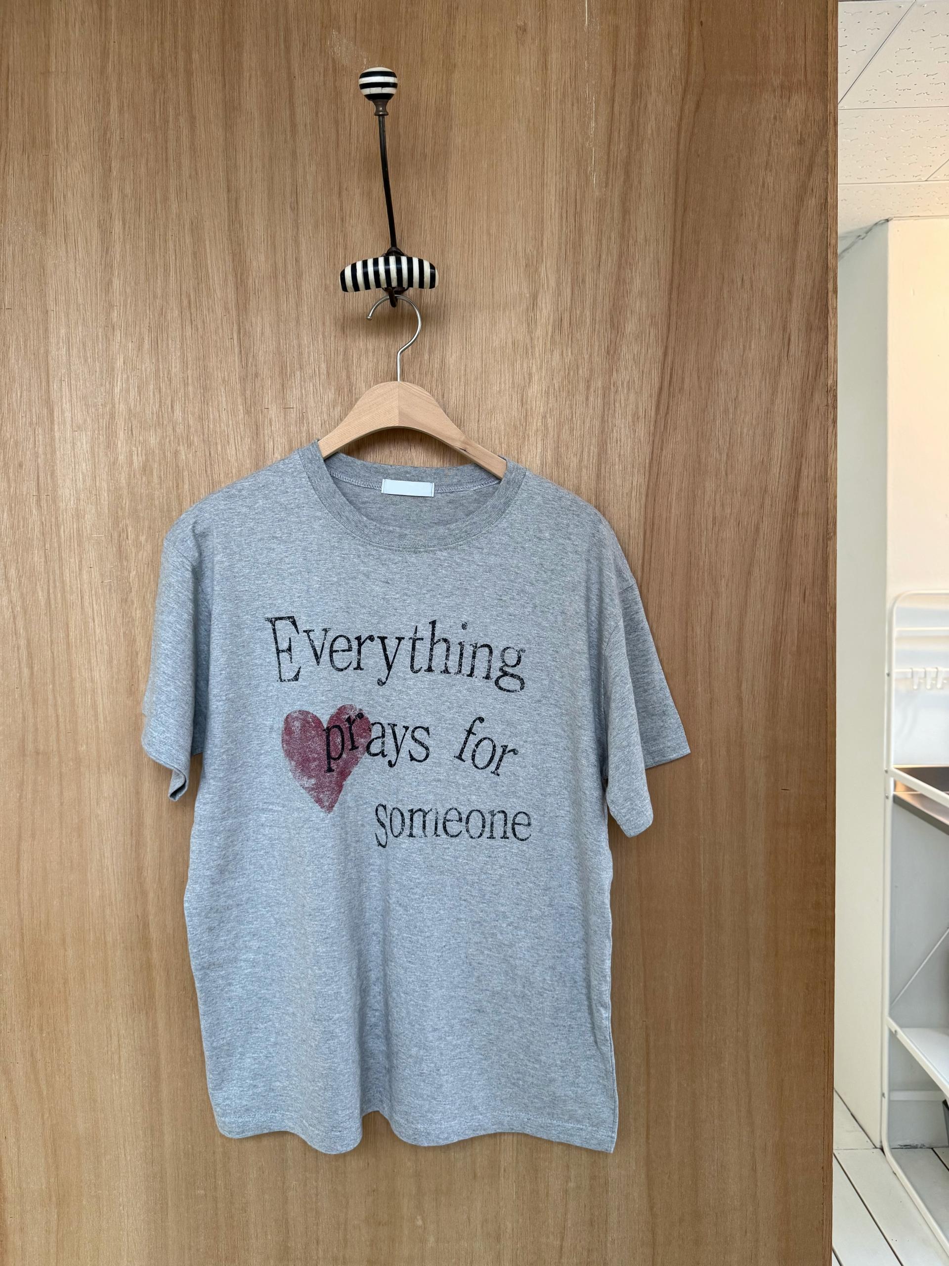 prays T-shirt