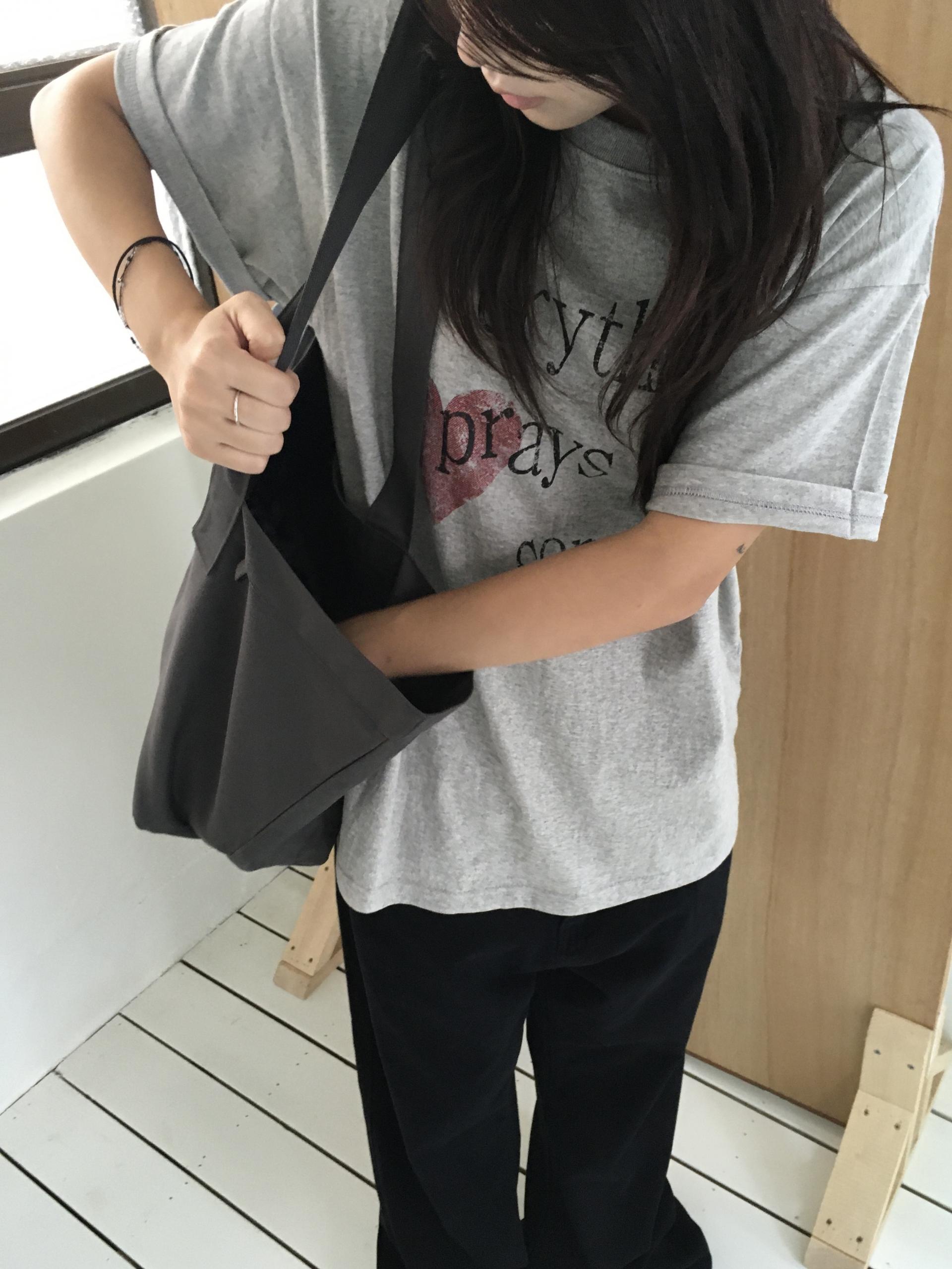 prays T-shirt