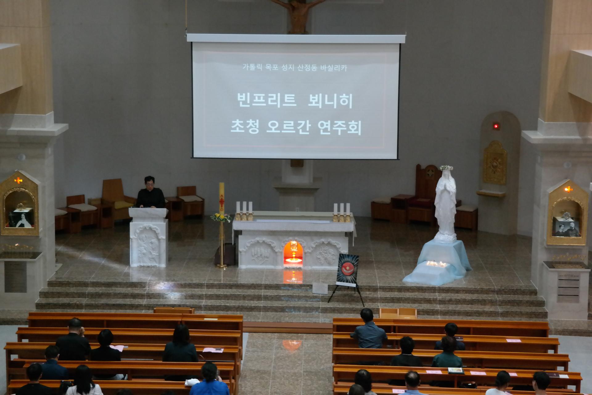d068501c4affa.jpg